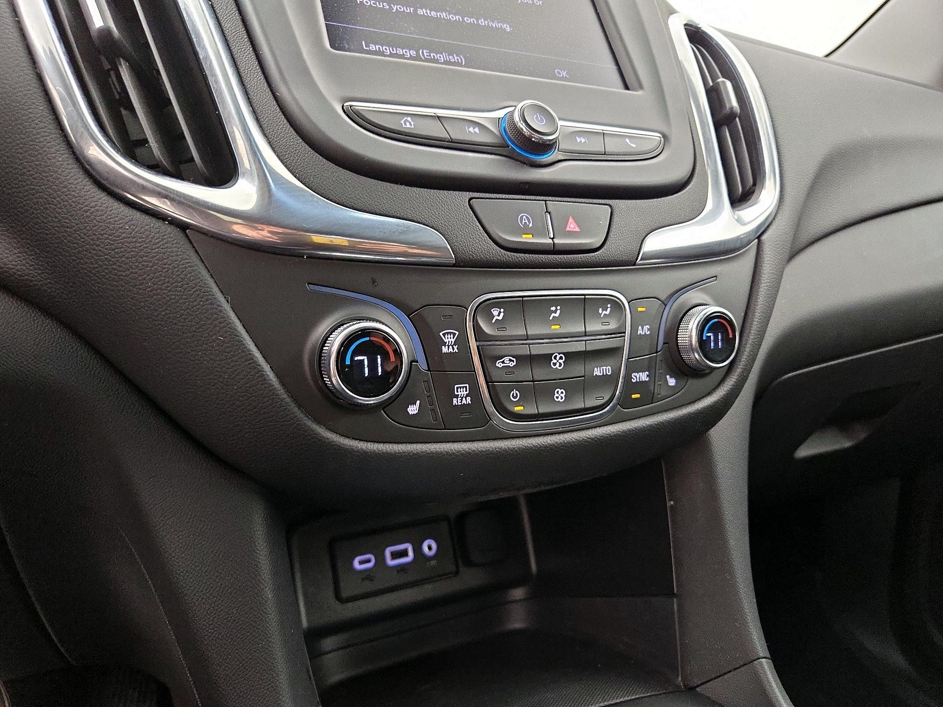 Thumbnail: 2022 Chevrolet Equinox - 16