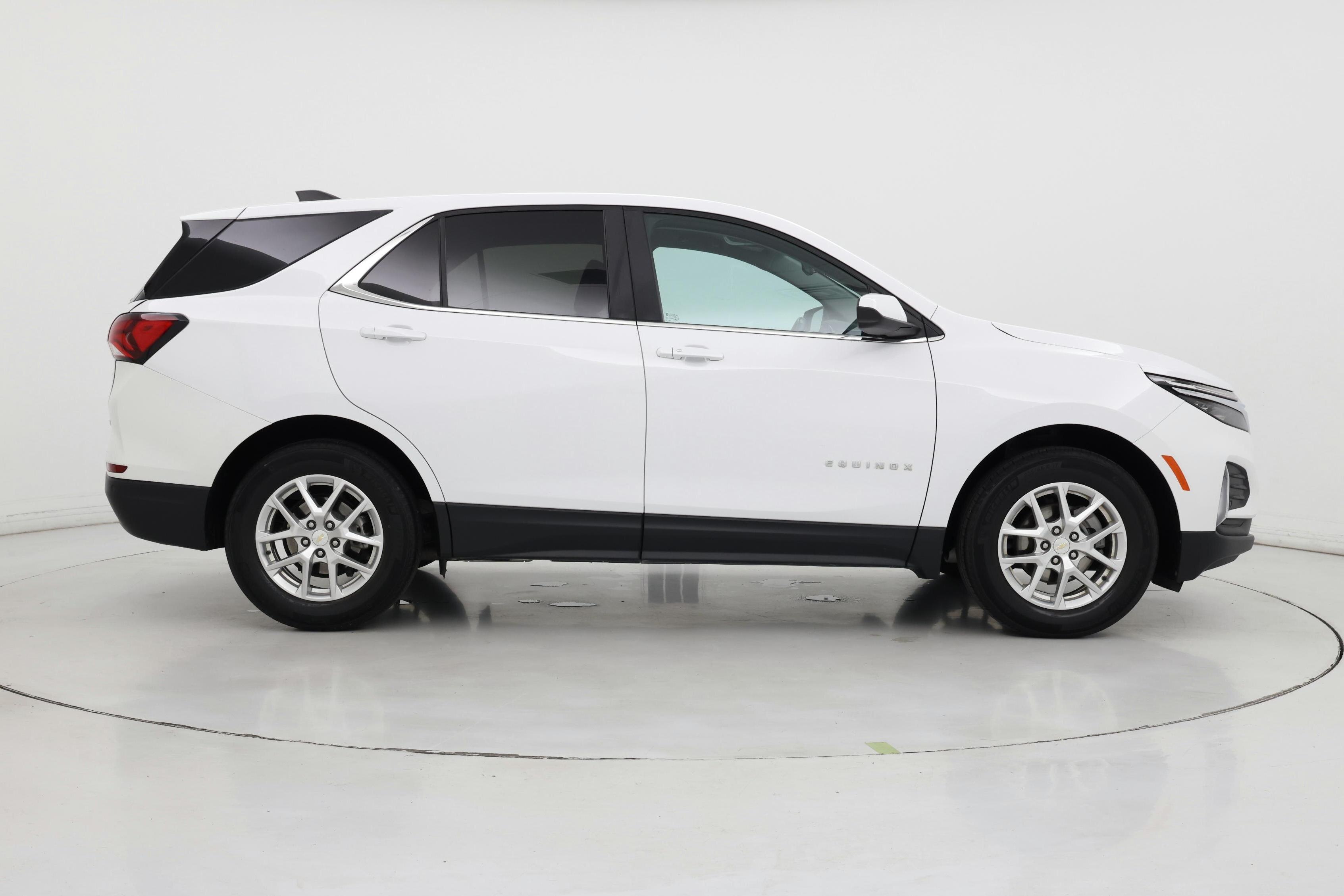 Thumbnail: 2022 Chevrolet Equinox - 7