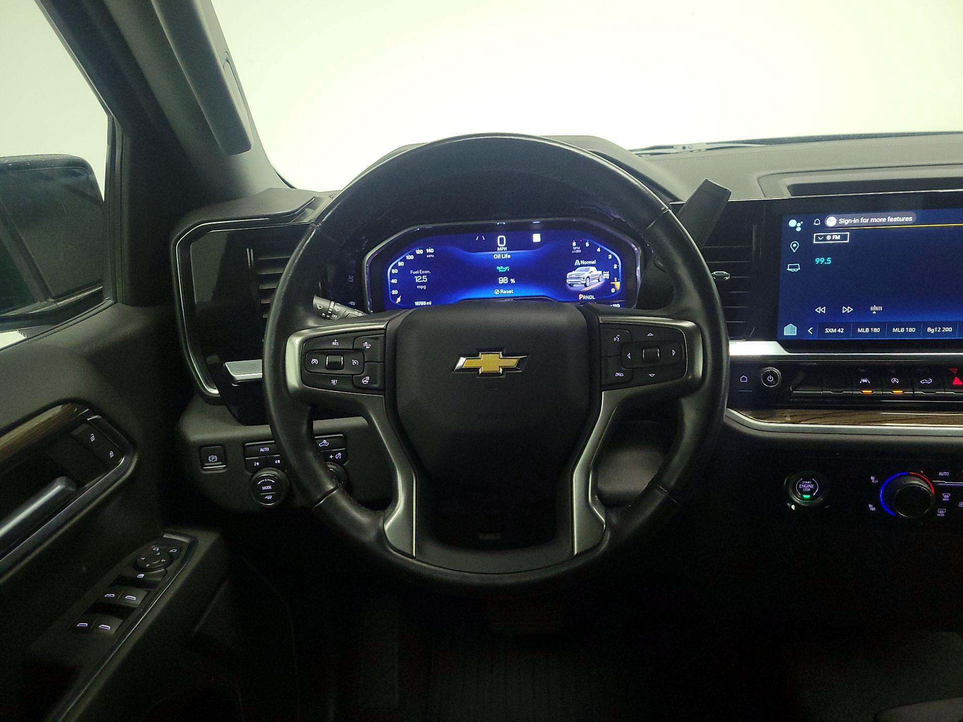 Thumbnail: 2022 Chevrolet Silverado 1500 - 10