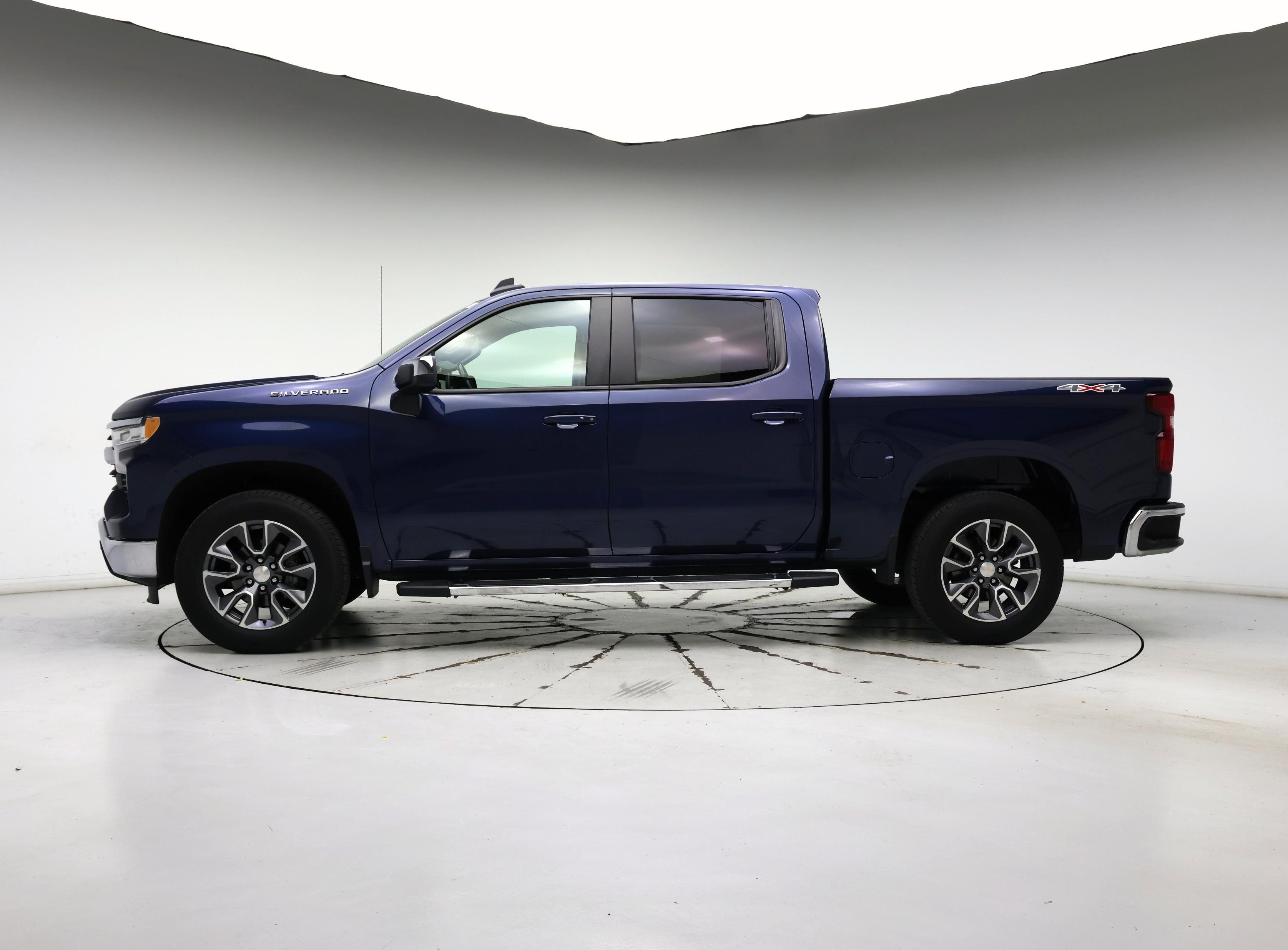 Thumbnail: 2022 Chevrolet Silverado 1500 - 3