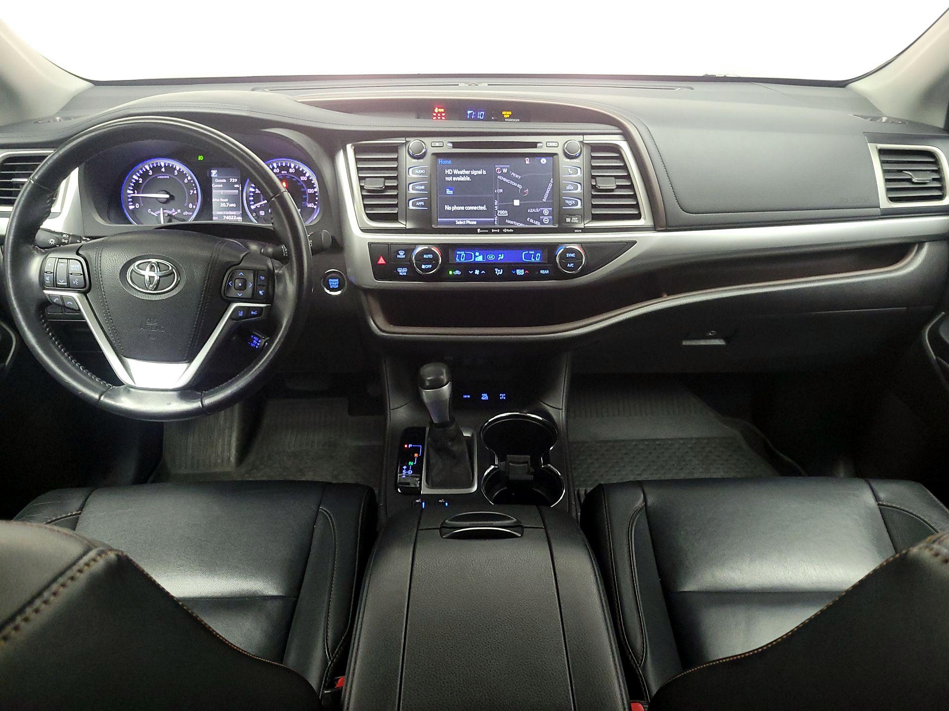 Thumbnail: 2017 Toyota Highlander - 9