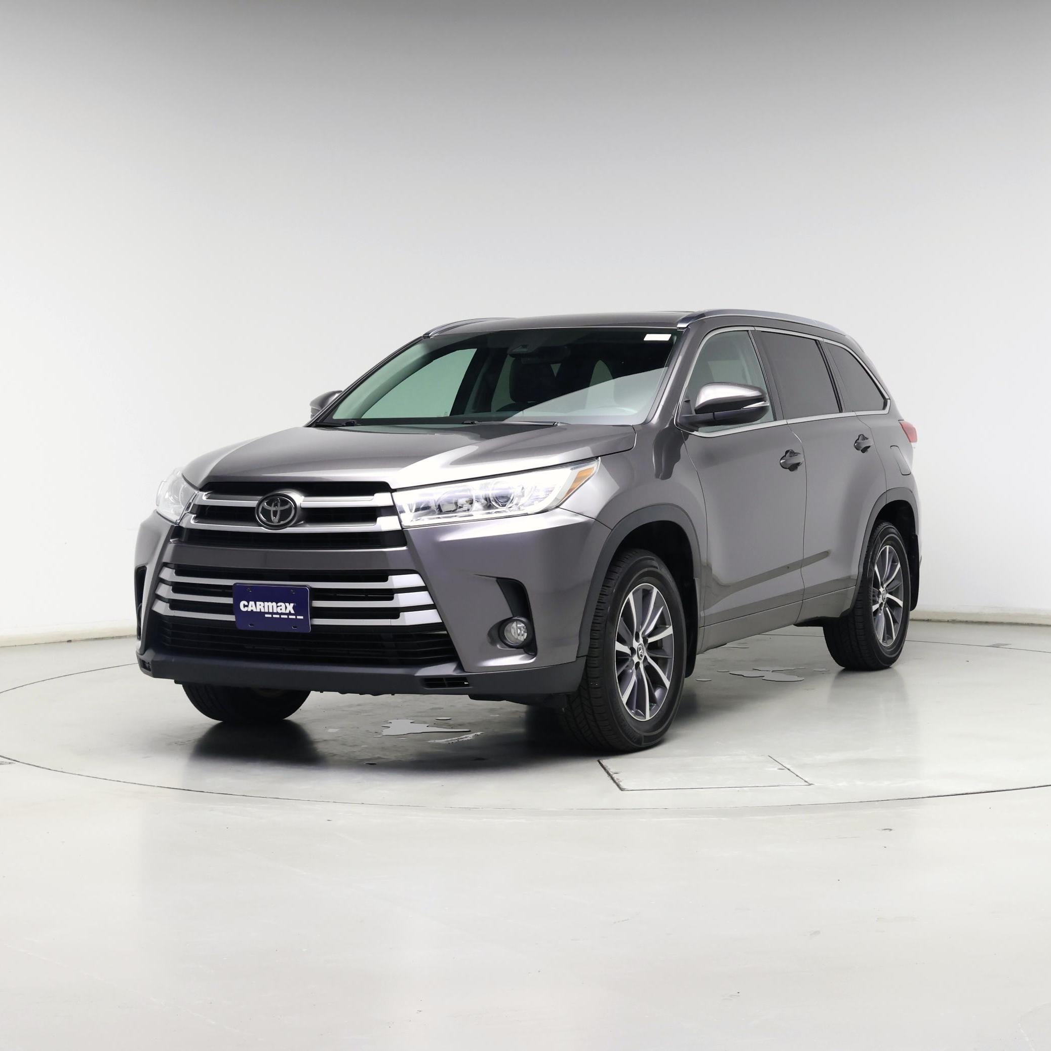 Thumbnail: 2017 Toyota Highlander - 4