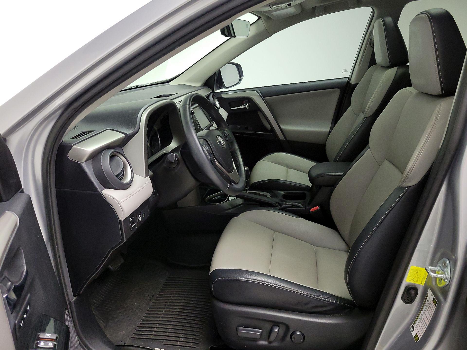 Thumbnail: 2017 Toyota RAV4 - 11