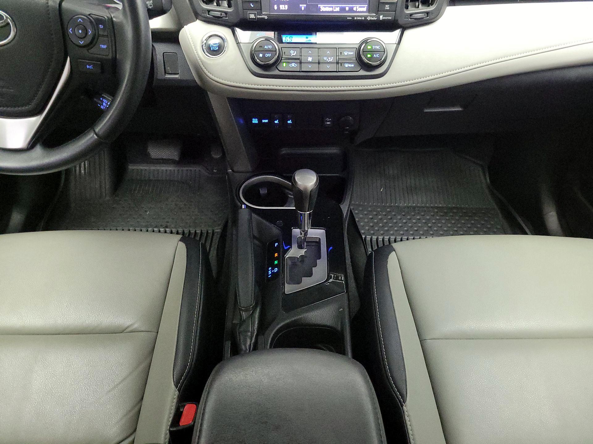 Thumbnail: 2017 Toyota RAV4 - 18