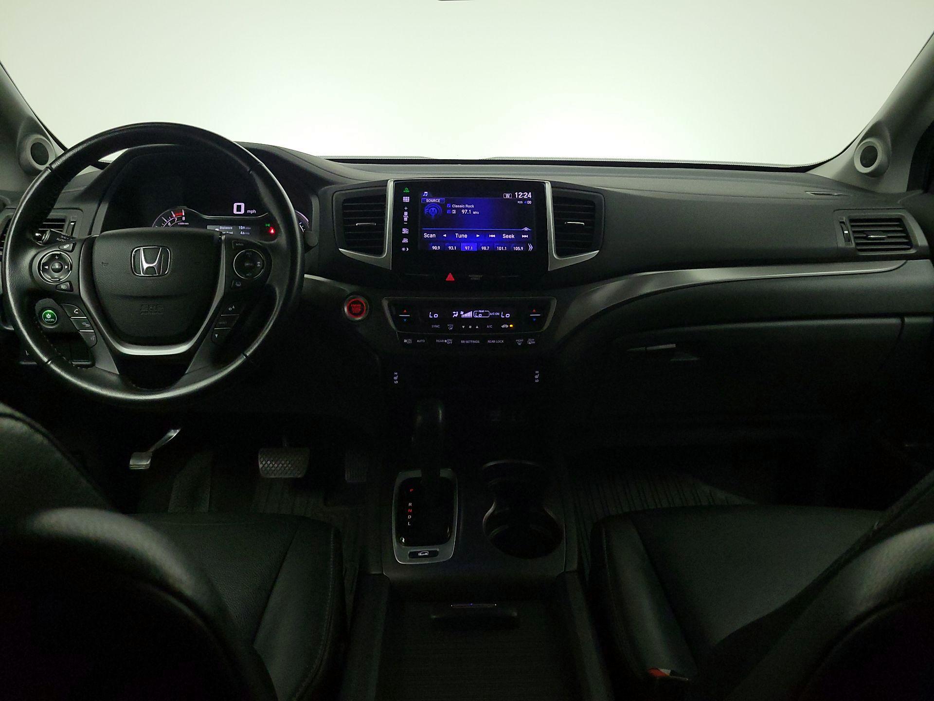 Thumbnail: 2016 Honda Pilot - 9