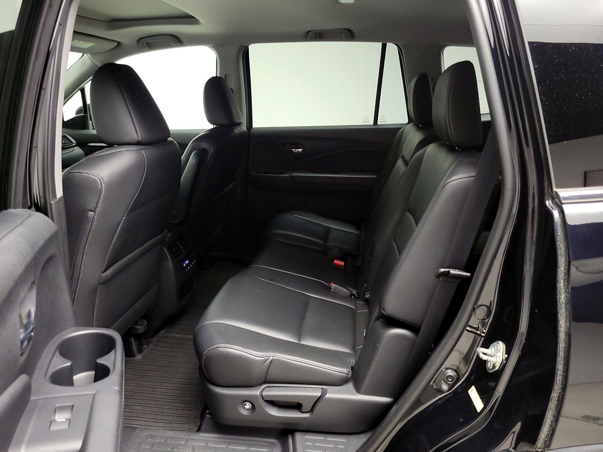 Thumbnail: 2016 Honda Pilot - 20