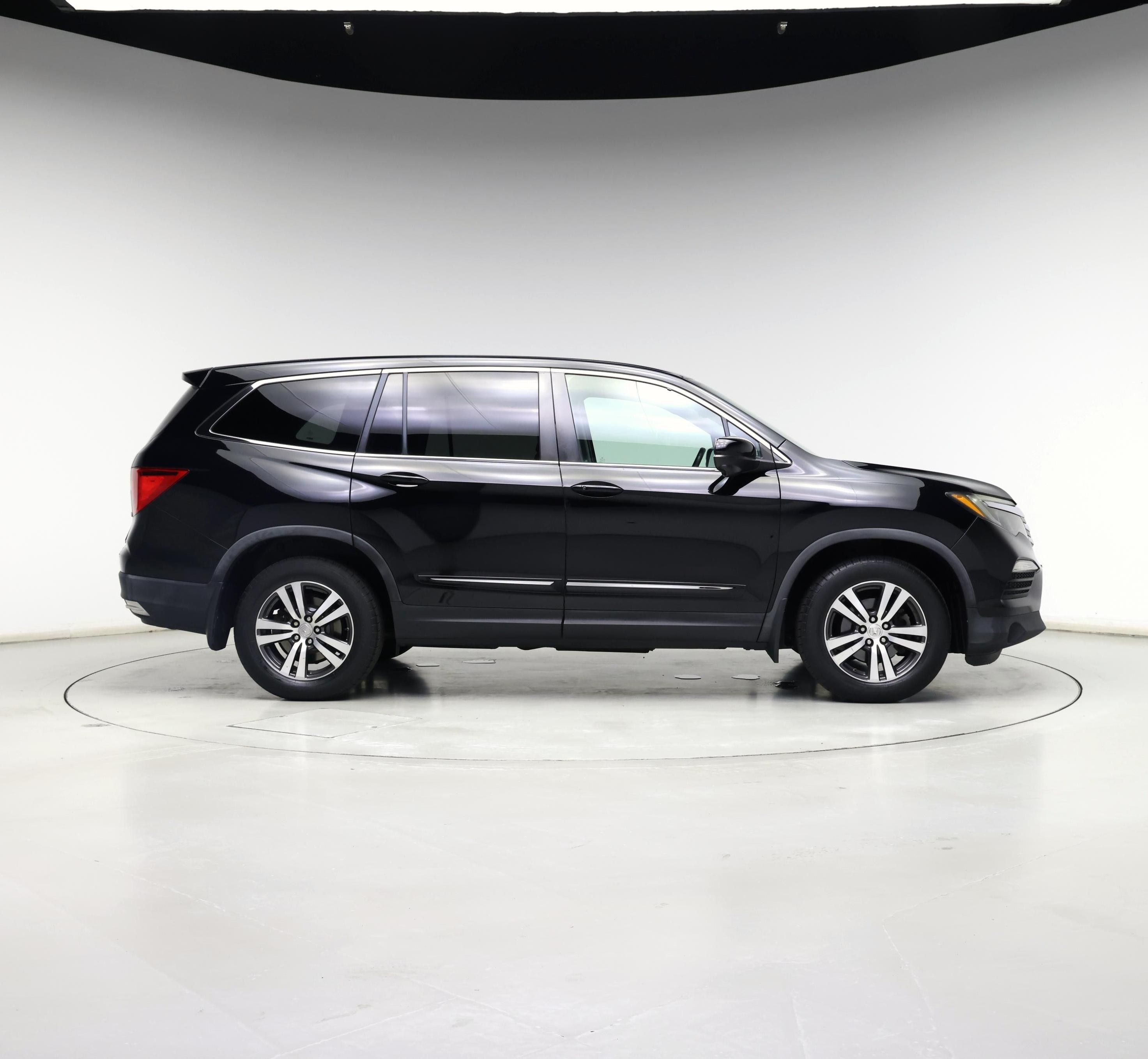 Thumbnail: 2016 Honda Pilot - 7