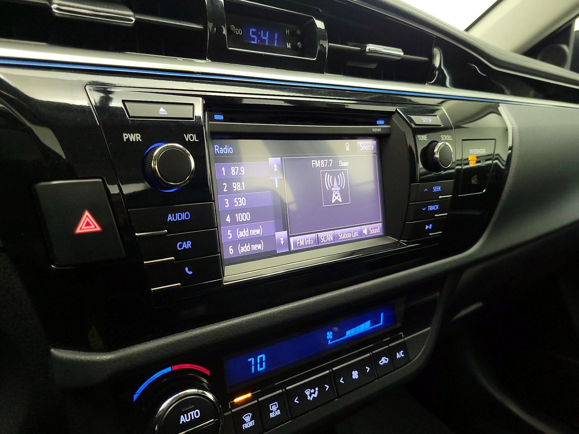 Thumbnail: 2014 Toyota Corolla - 15