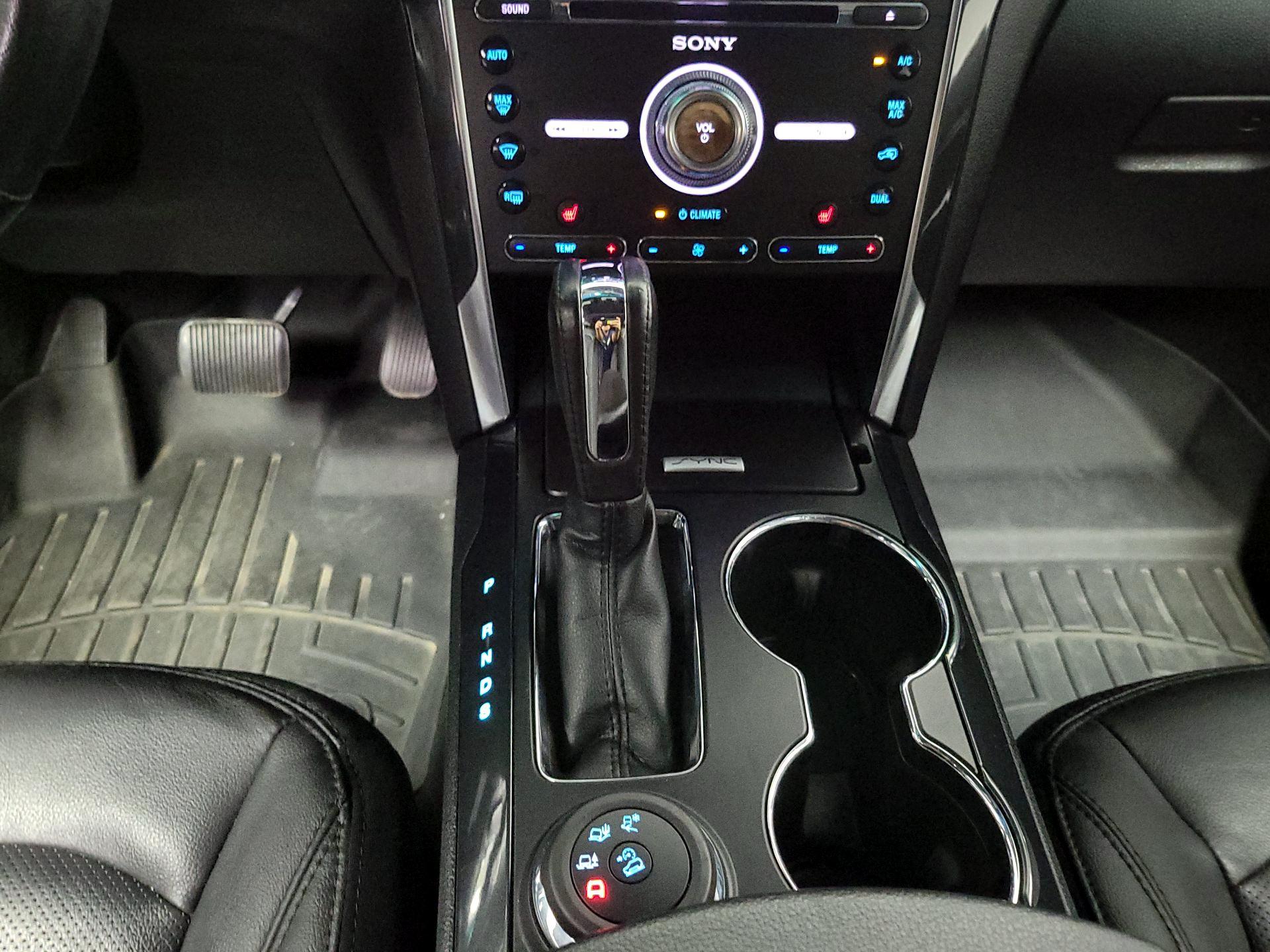 Thumbnail: 2016 Ford Explorer - 18