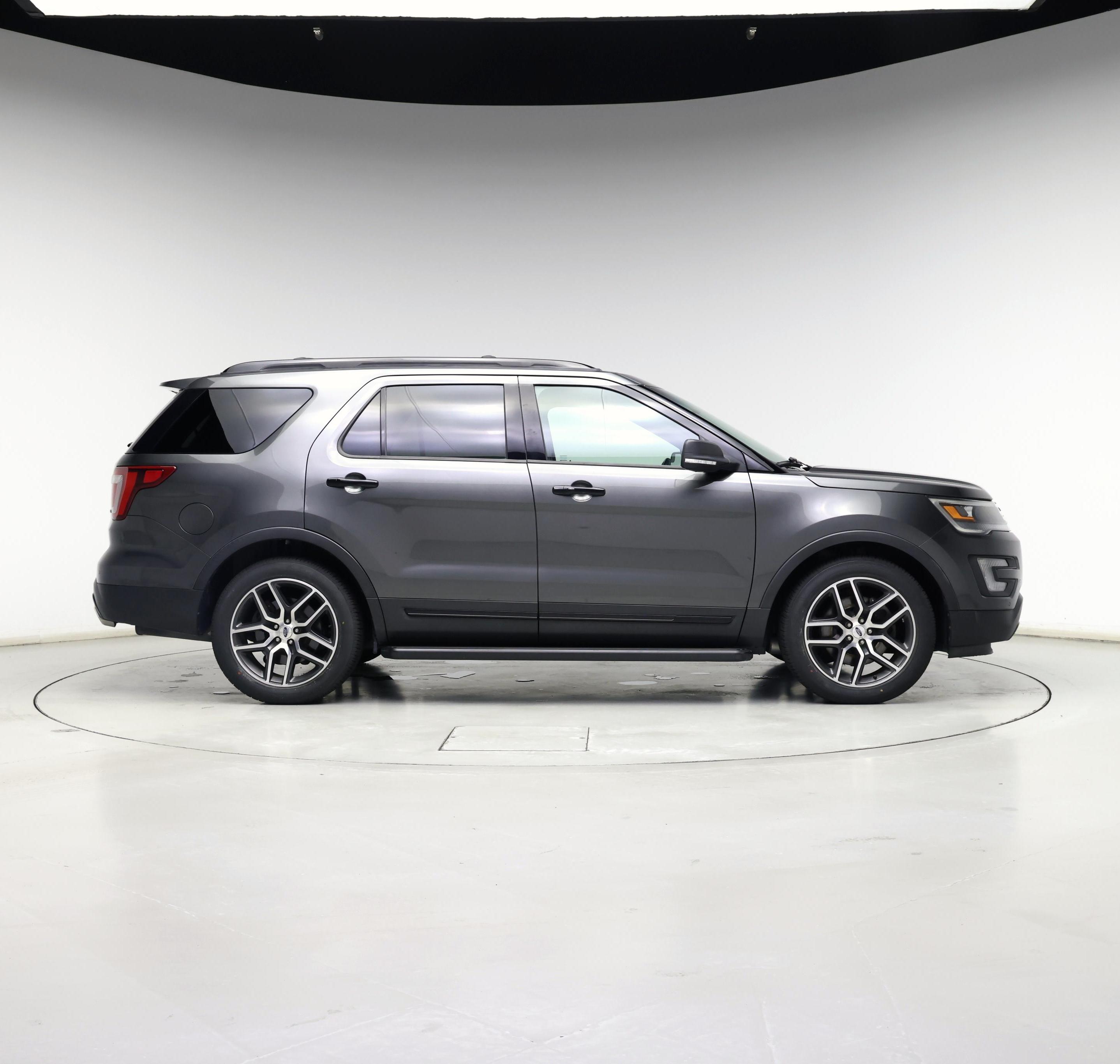 Thumbnail: 2016 Ford Explorer - 7