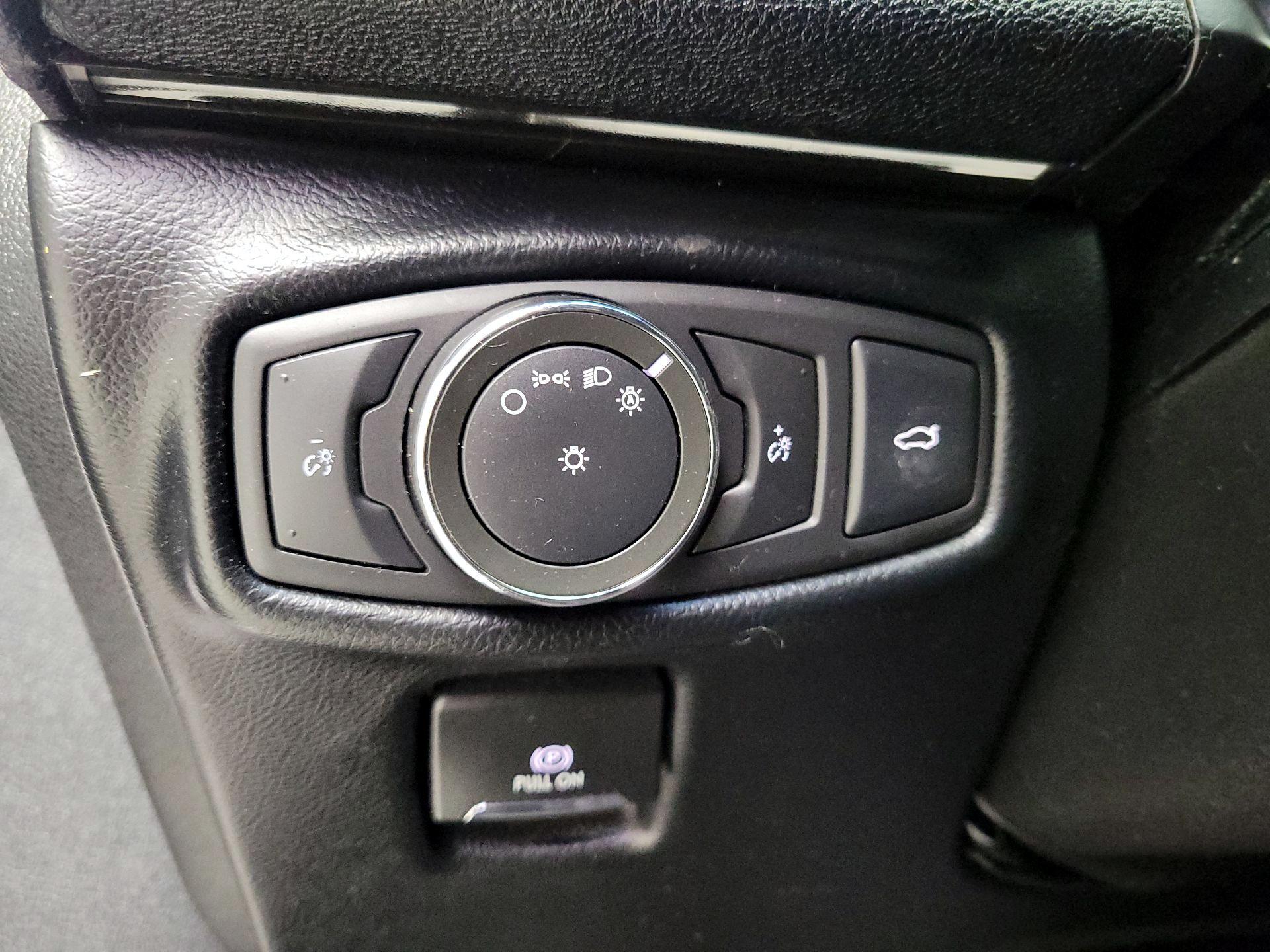 Thumbnail: 2017 Lincoln MKZ - 13
