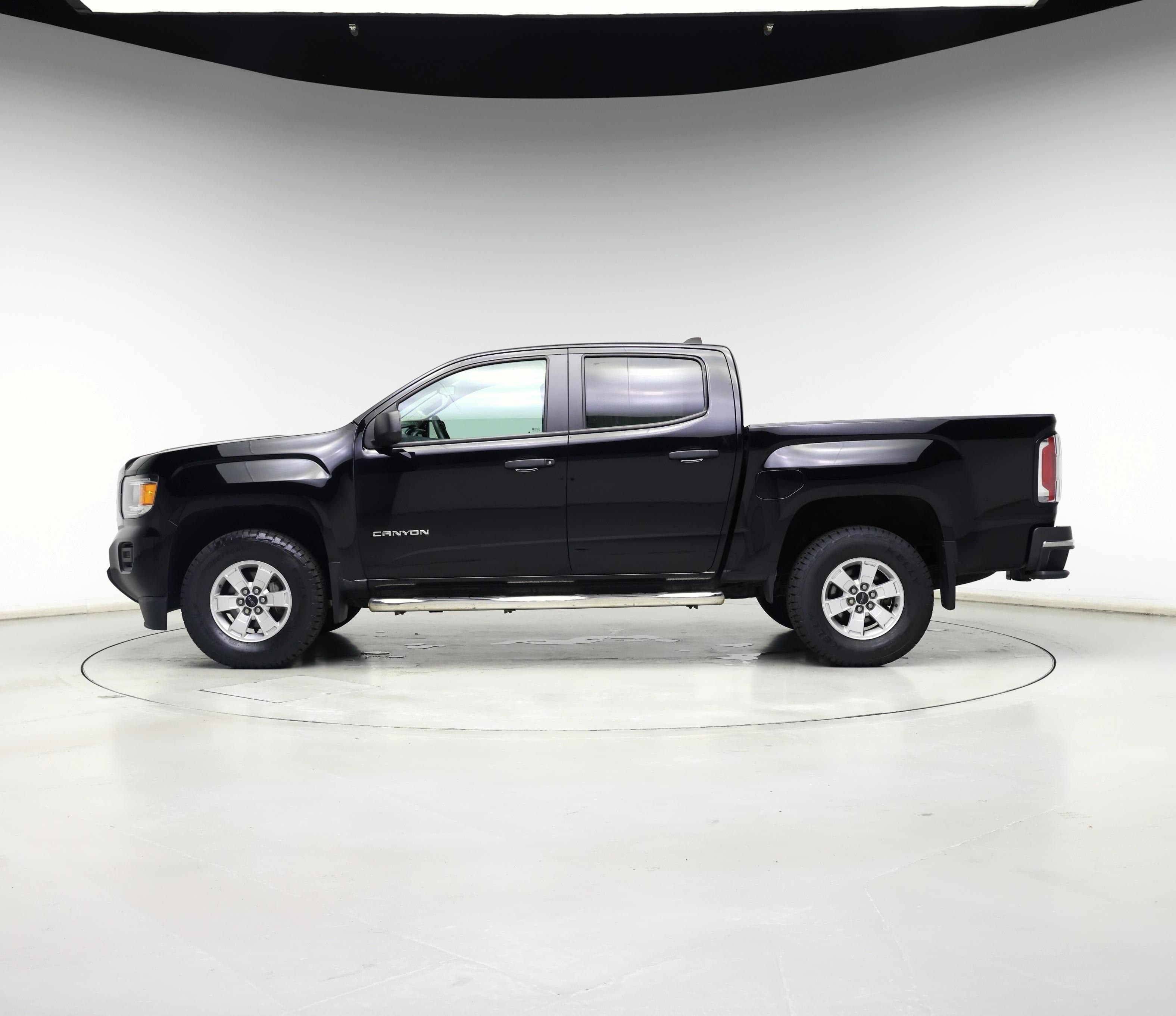 Thumbnail: 2019 GMC Canyon - 3