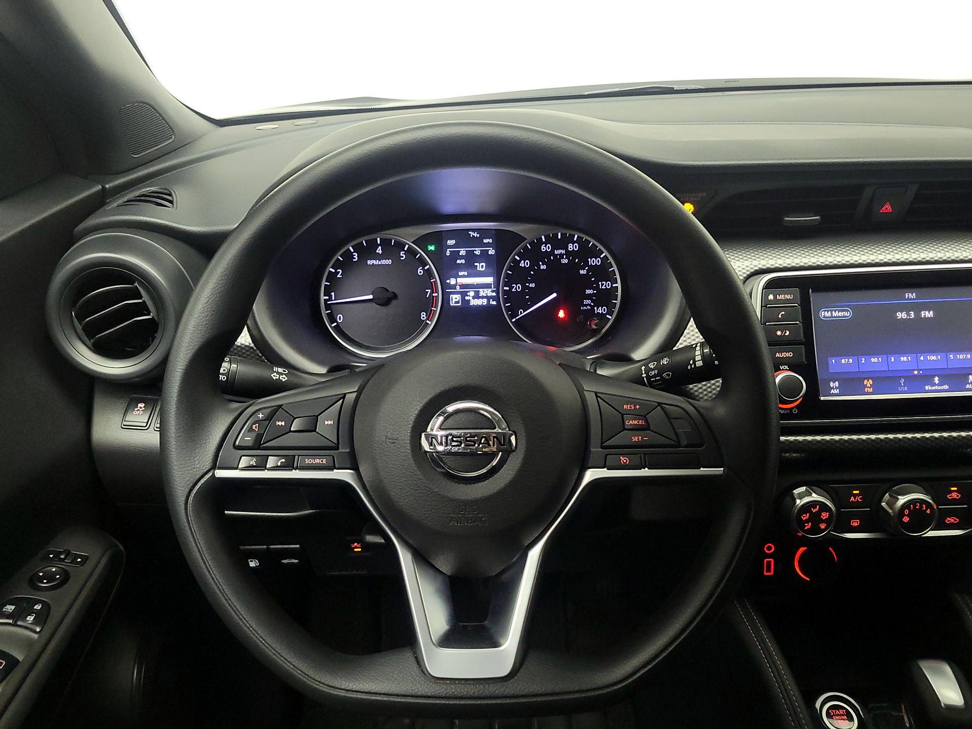 Thumbnail: 2019 Nissan Kicks - 10