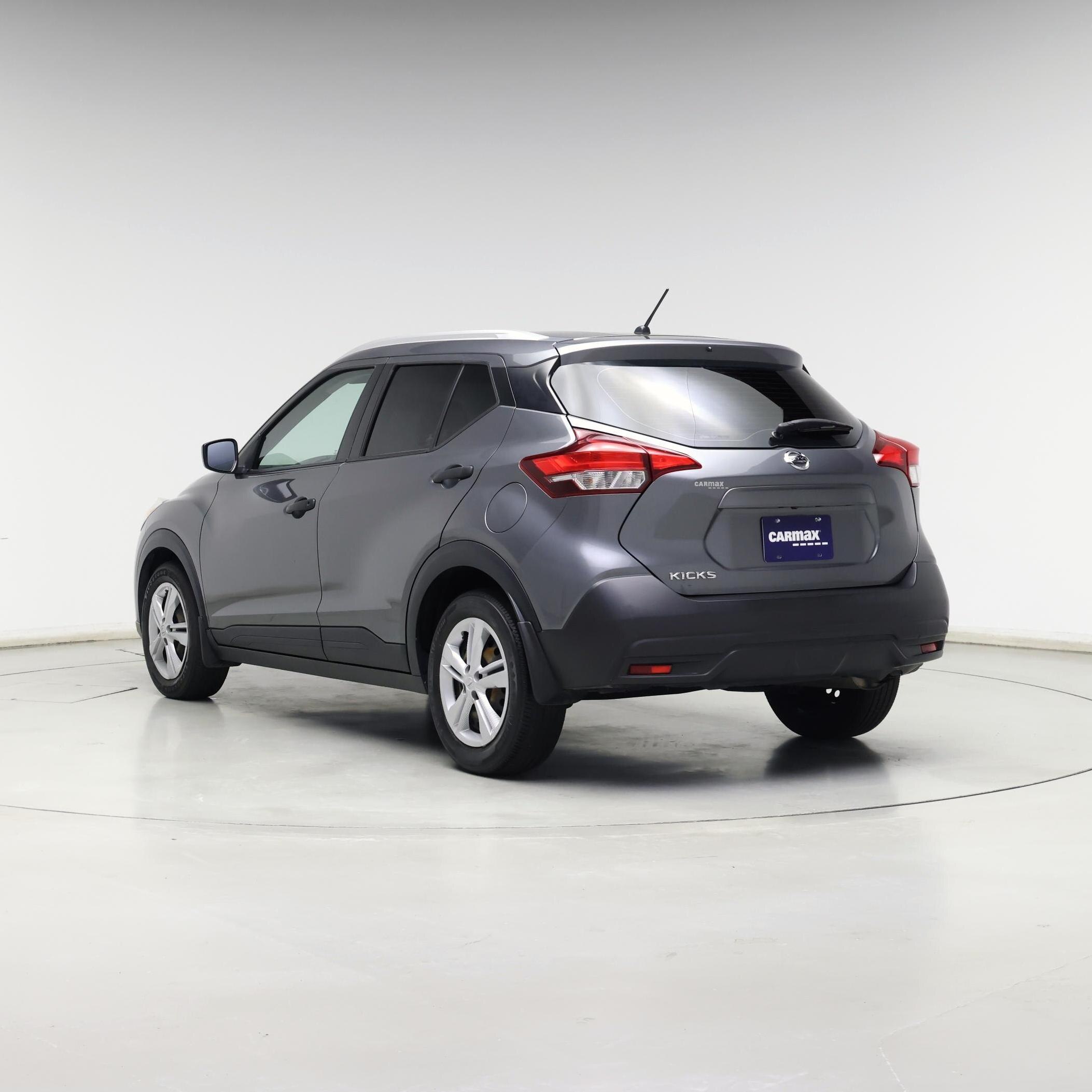 Thumbnail: 2019 Nissan Kicks - 2