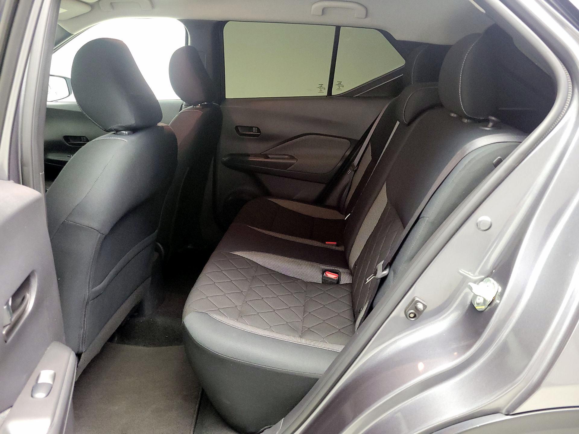 Thumbnail: 2019 Nissan Kicks - 19