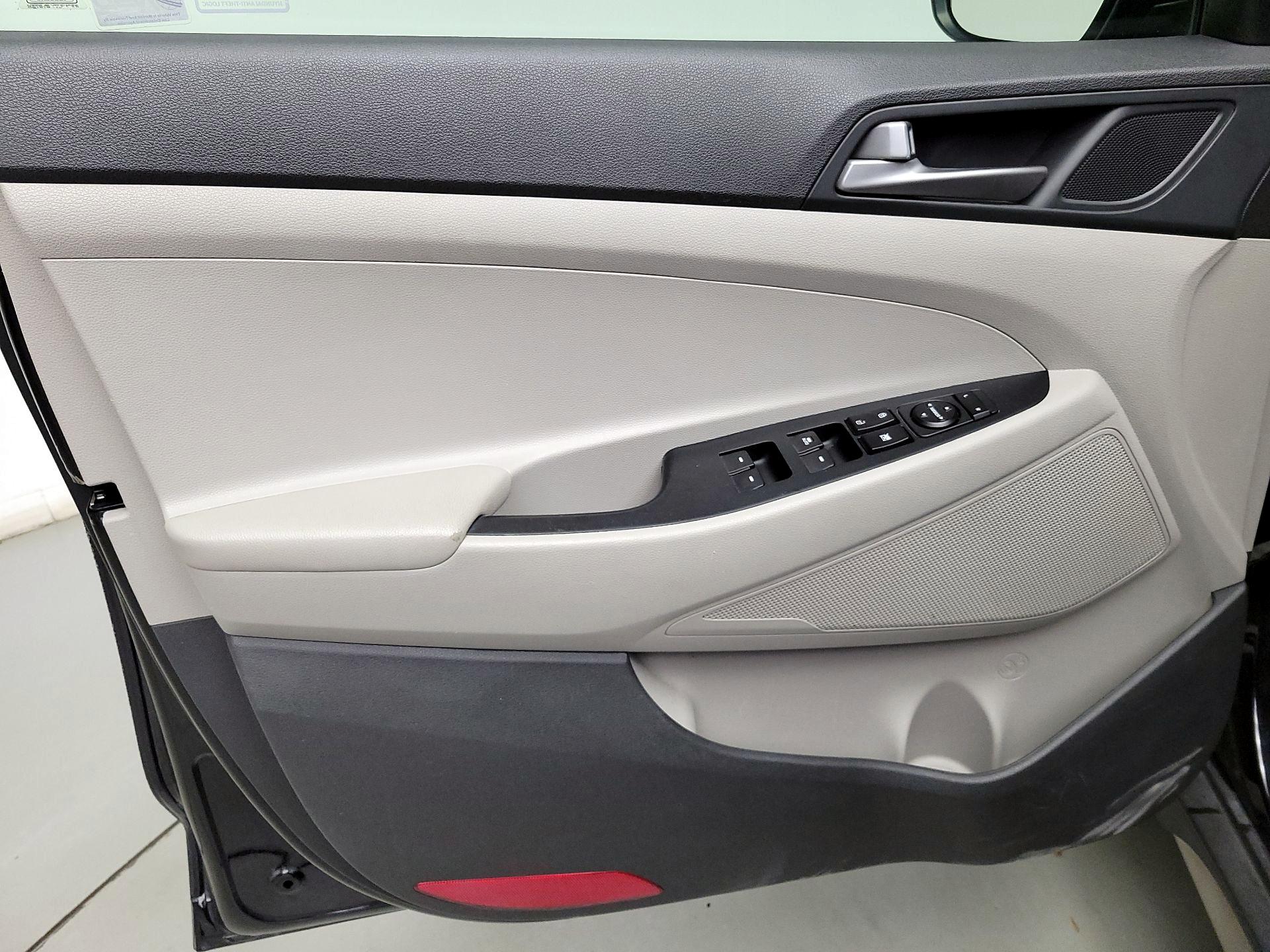 Thumbnail: 2018 Hyundai Tucson - 12