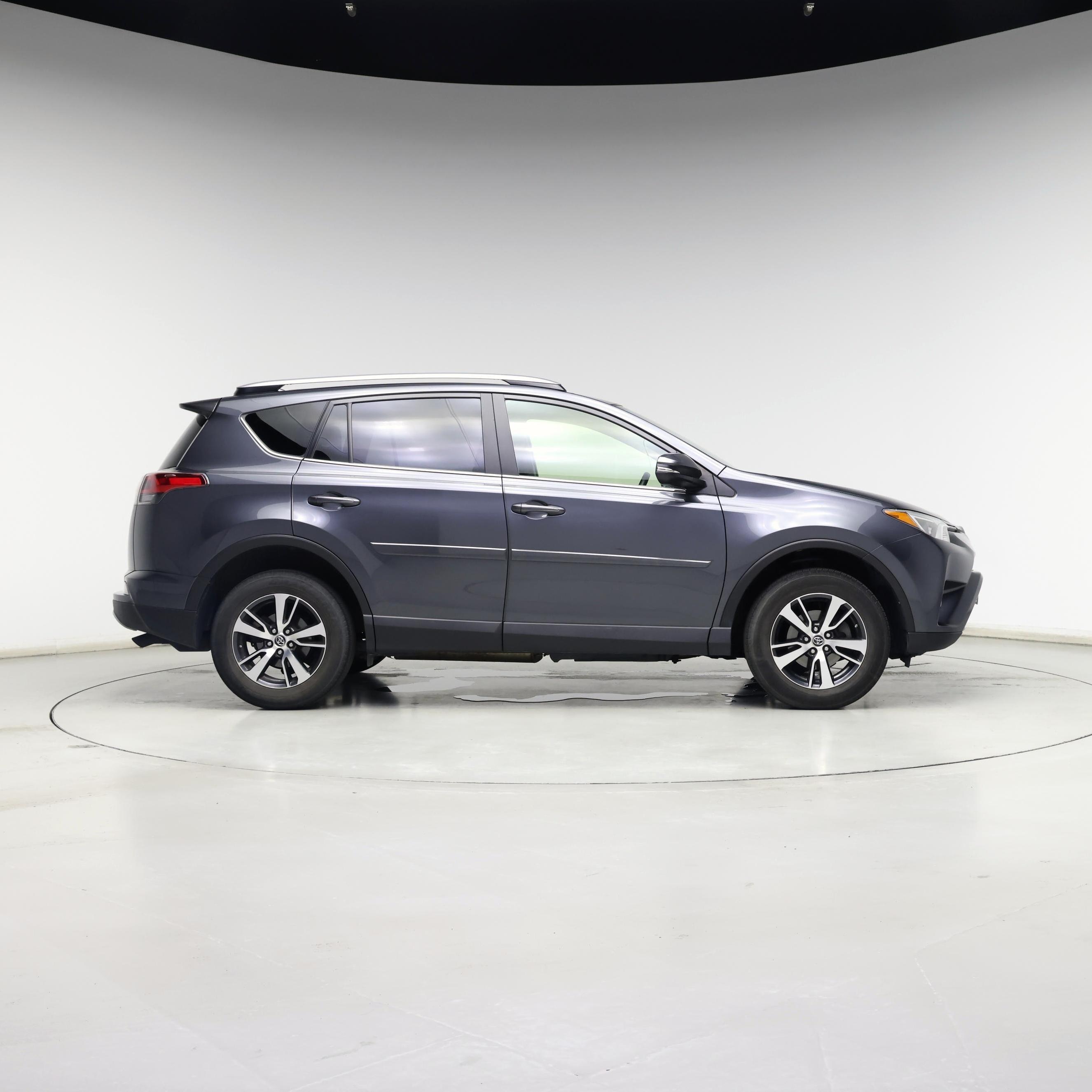 Thumbnail: 2017 Toyota RAV4 - 7