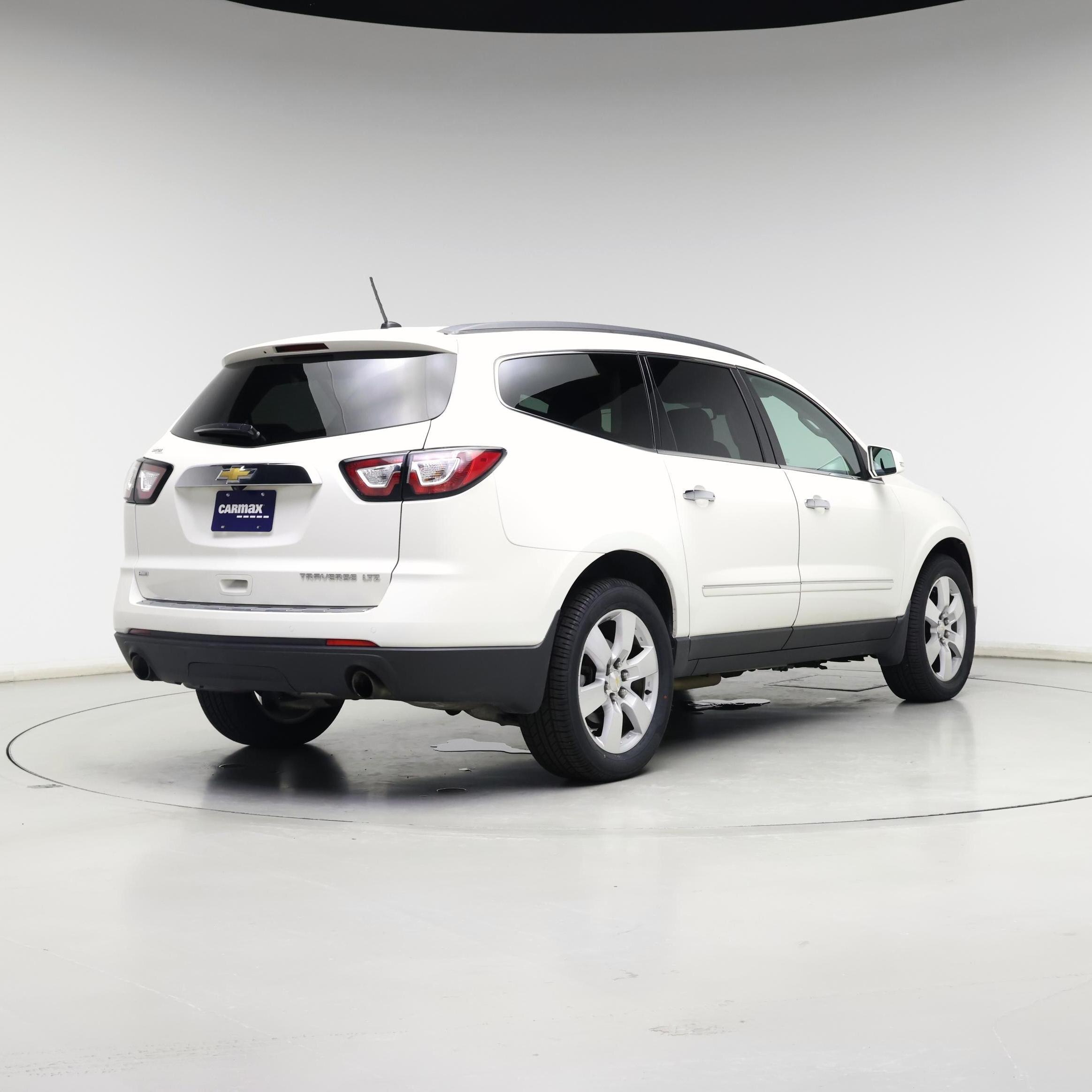 Thumbnail: 2014 Chevrolet Traverse - 8