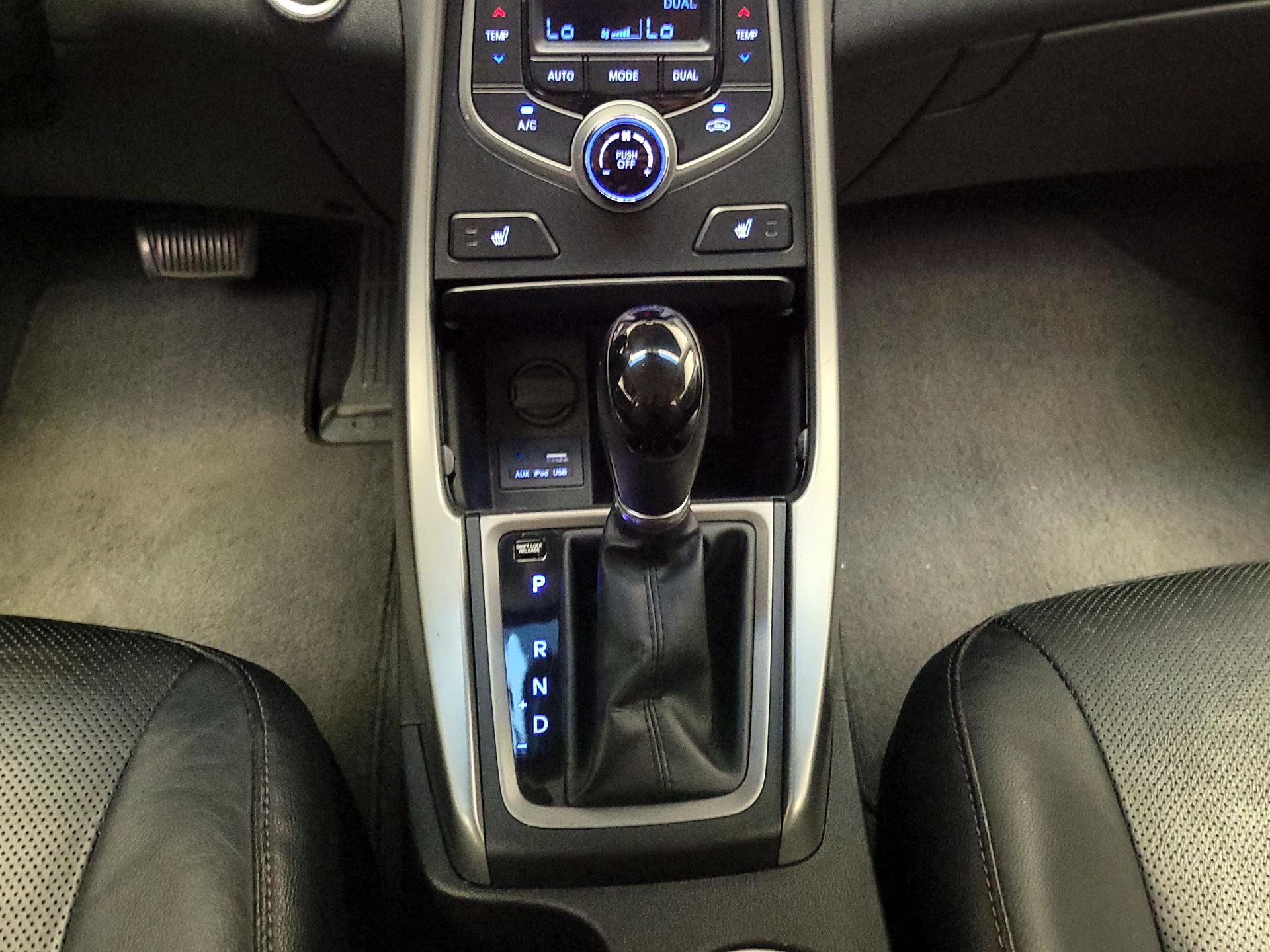 Thumbnail: 2015 Hyundai Elantra - 18