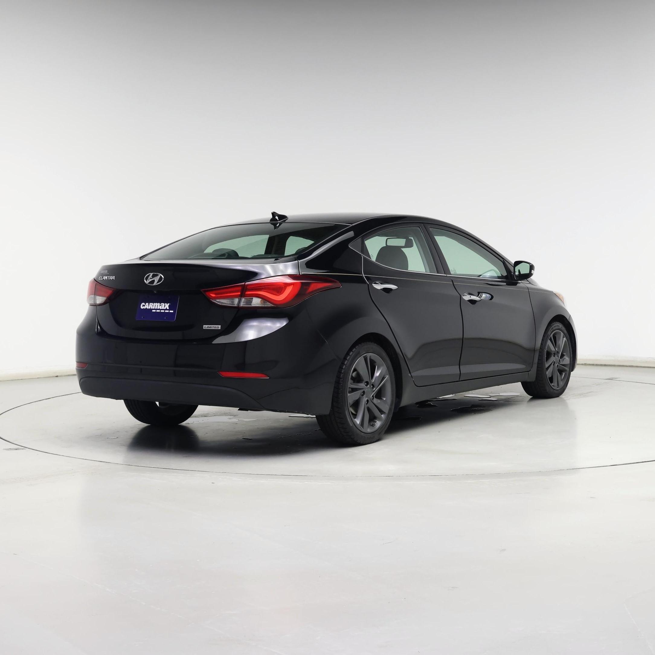 Thumbnail: 2015 Hyundai Elantra - 8