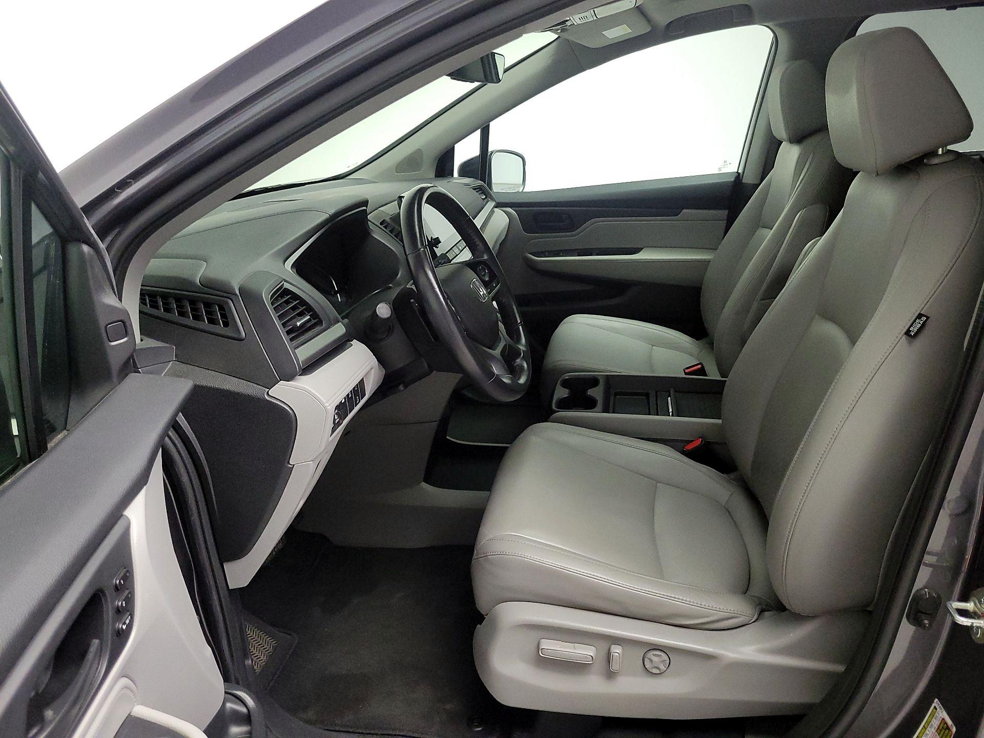 Thumbnail: 2019 Honda Odyssey - 11