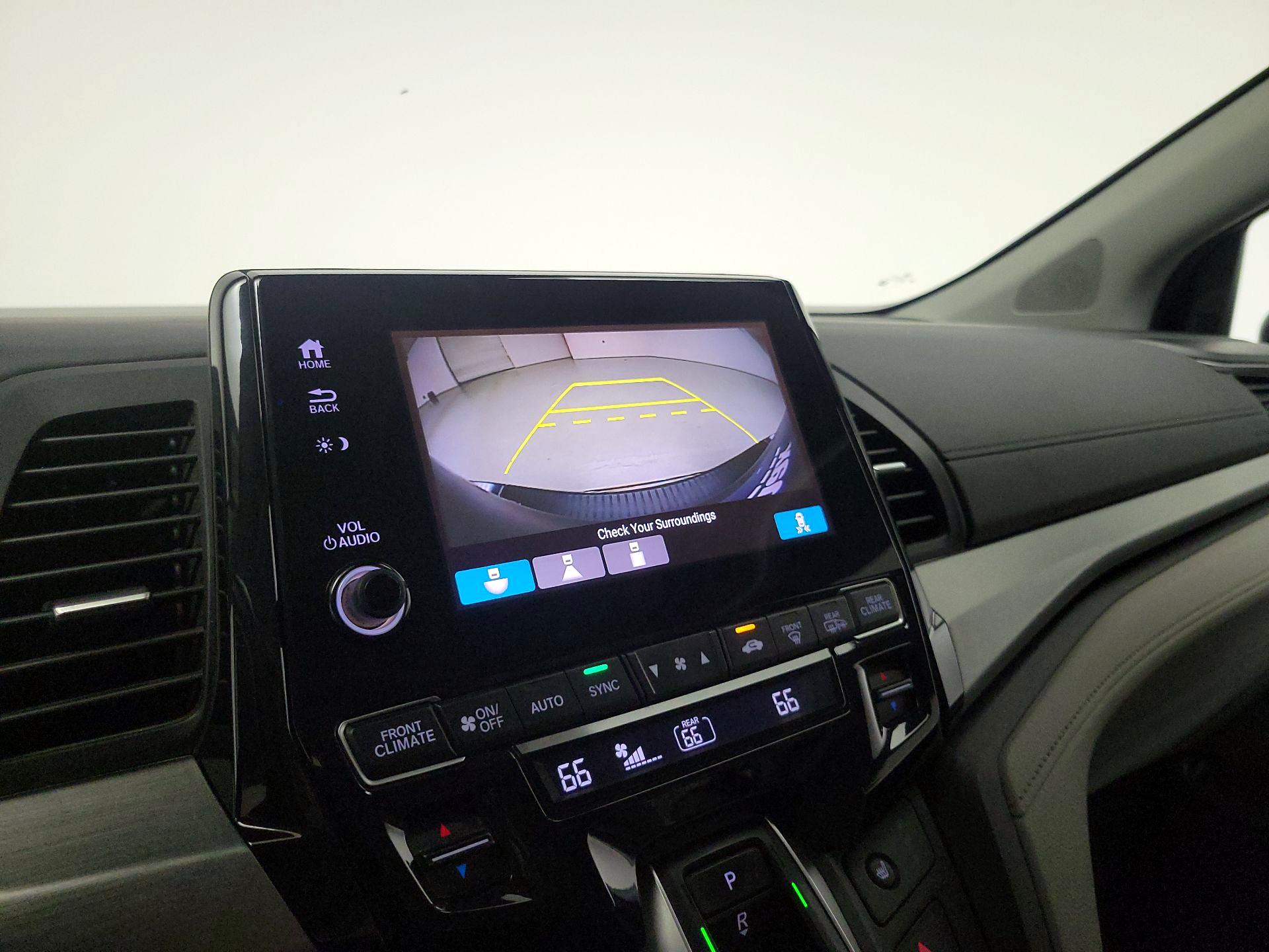 Thumbnail: 2019 Honda Odyssey - 15