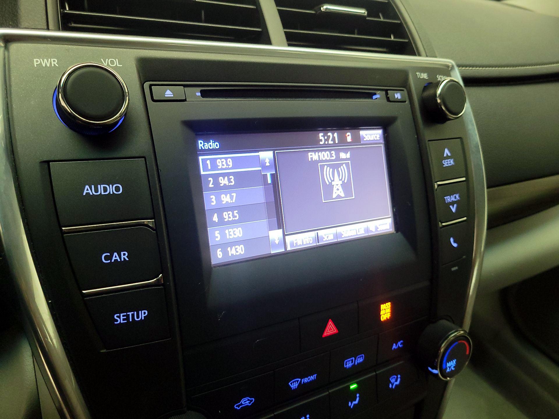Thumbnail: 2016 Toyota Camry - 15