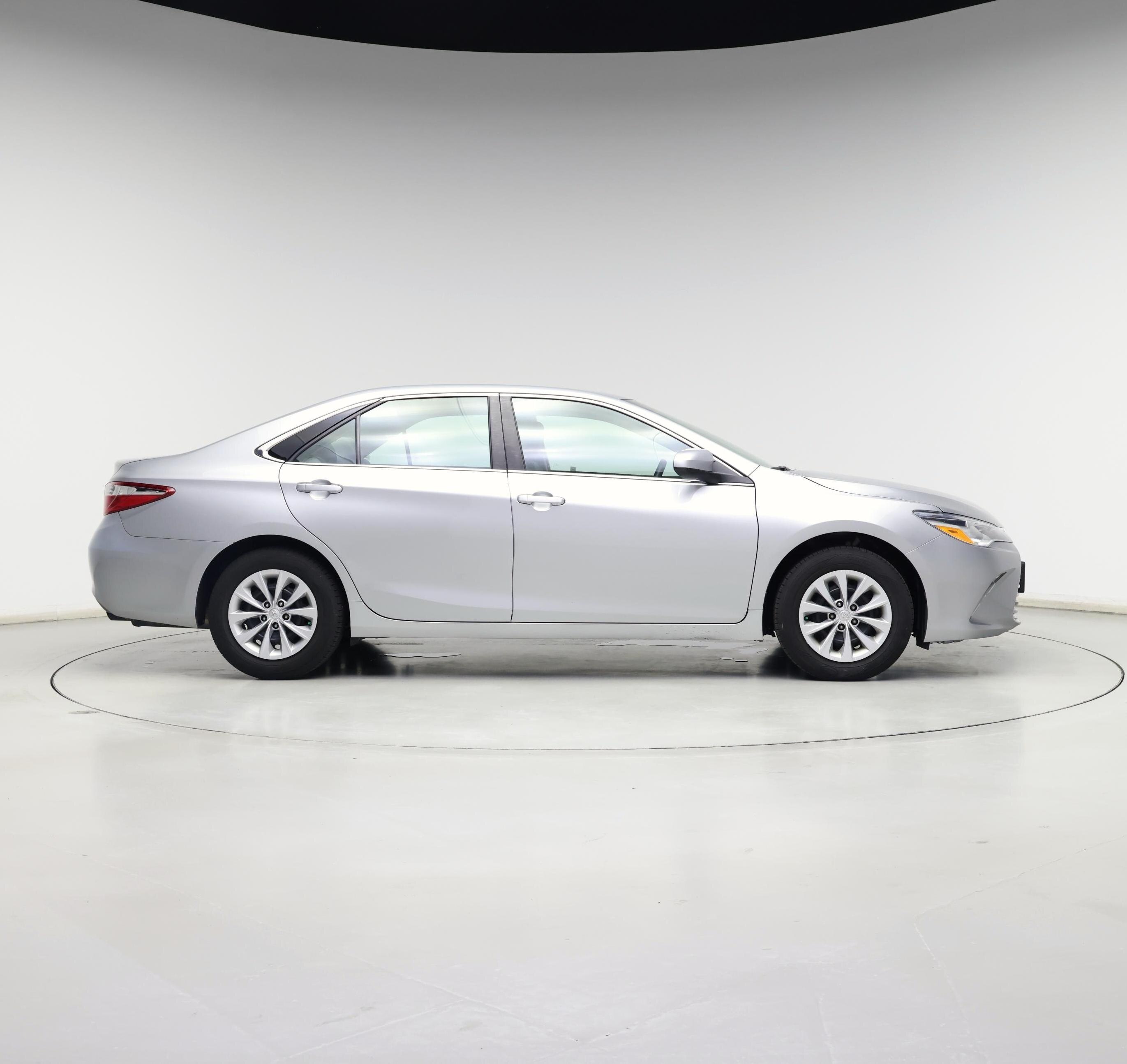 Thumbnail: 2016 Toyota Camry - 7