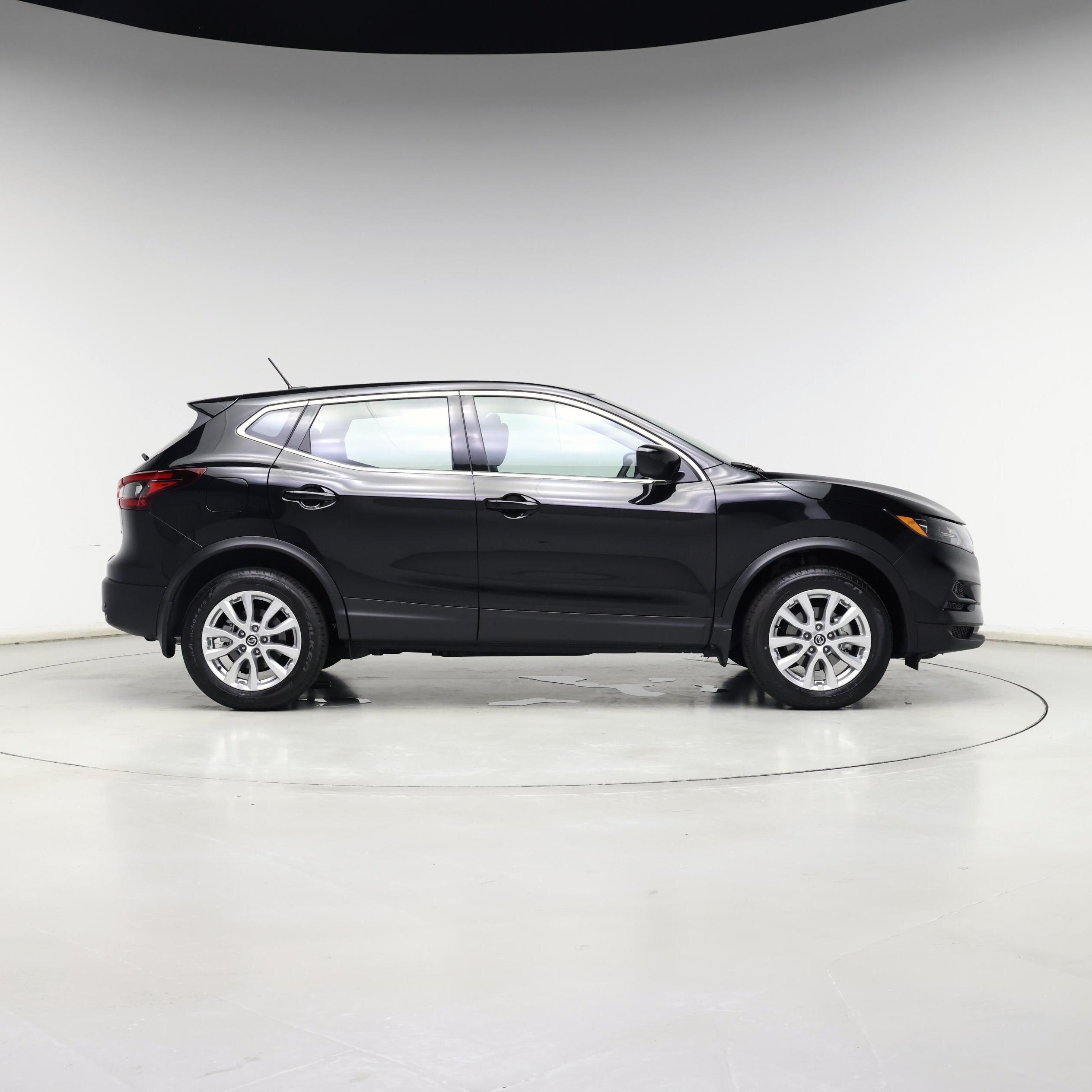 Thumbnail: 2022 Nissan Rogue Sport - 7