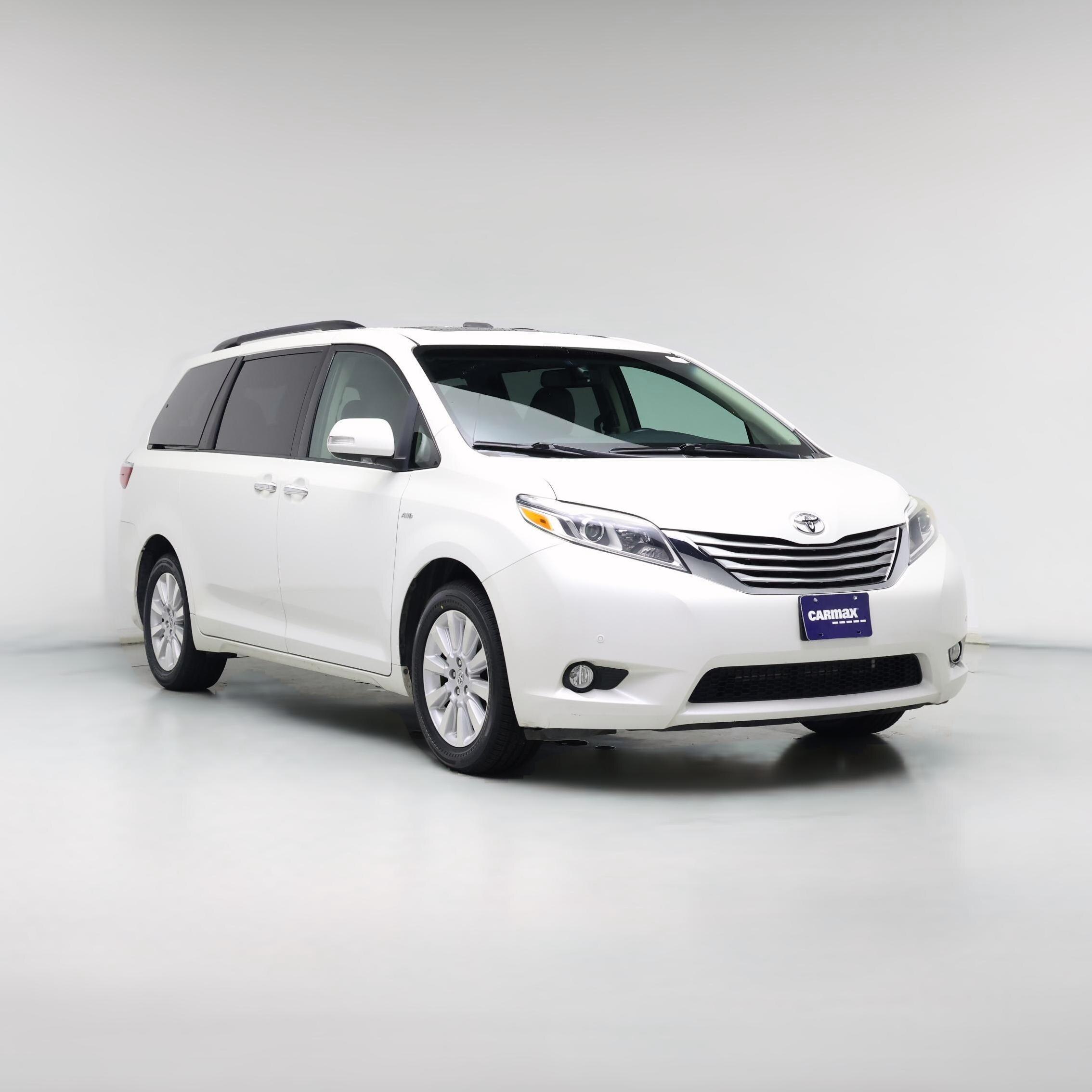 Thumbnail: 2016 Toyota Sienna - 1