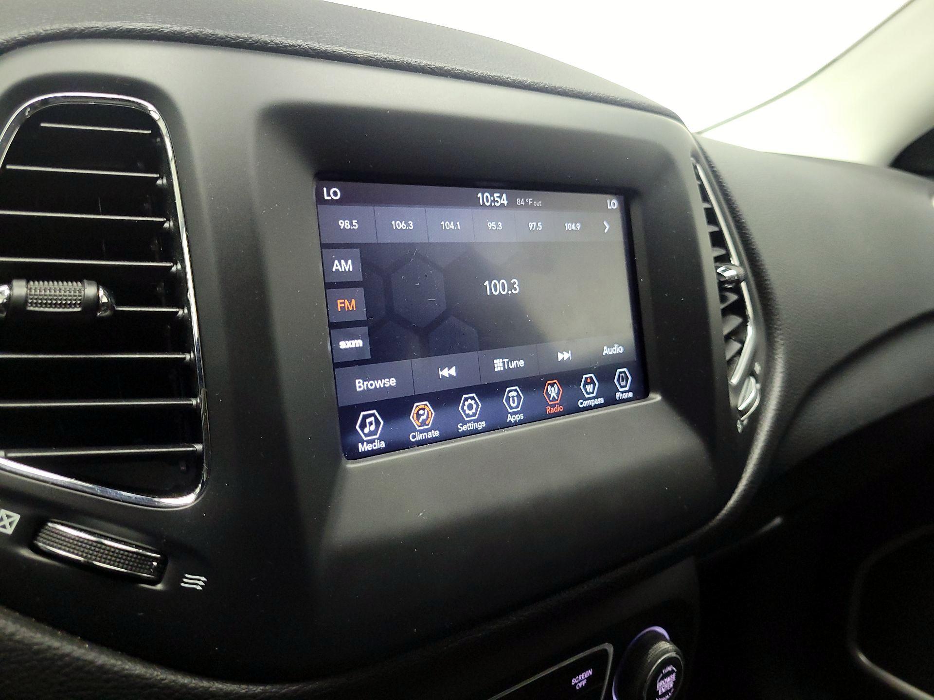 Thumbnail: 2020 Jeep Compass - 15