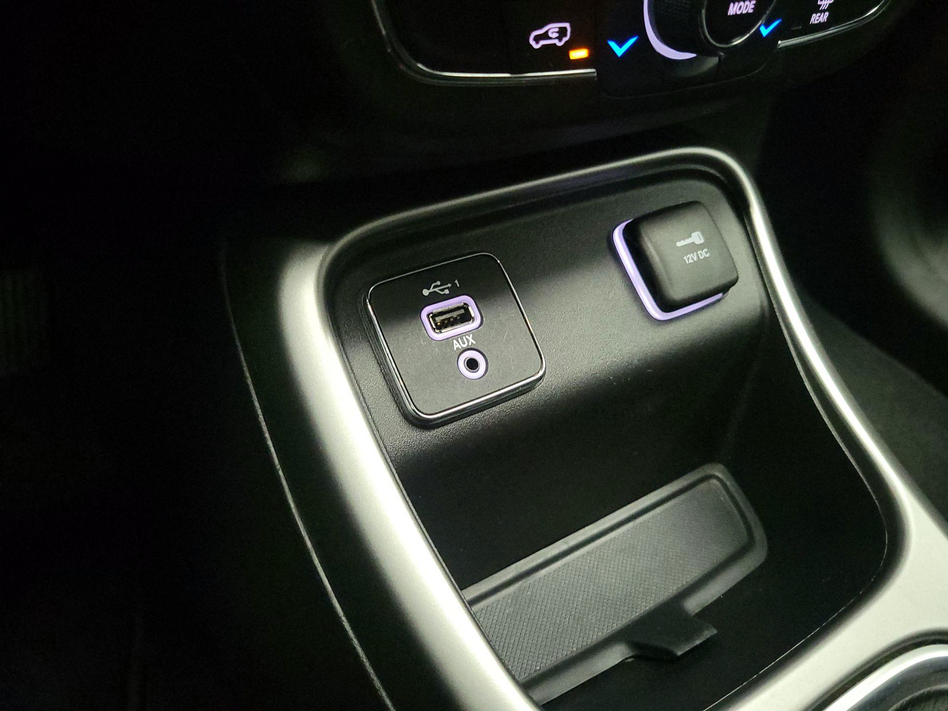 Thumbnail: 2020 Jeep Compass - 18
