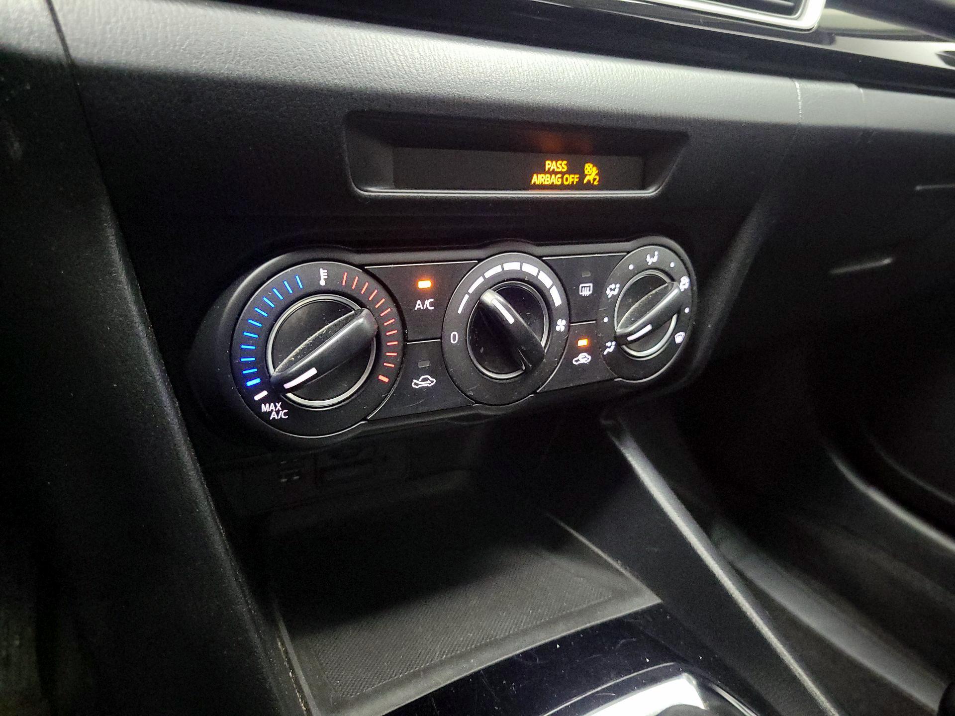 Thumbnail: 2016 Mazda Mazda3 - 16