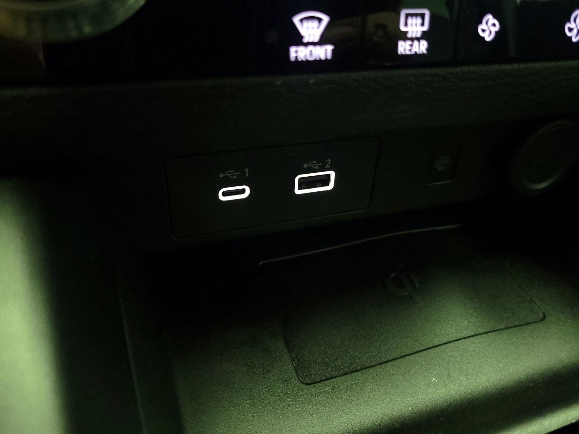 Thumbnail: 2022 Mitsubishi Outlander - 19