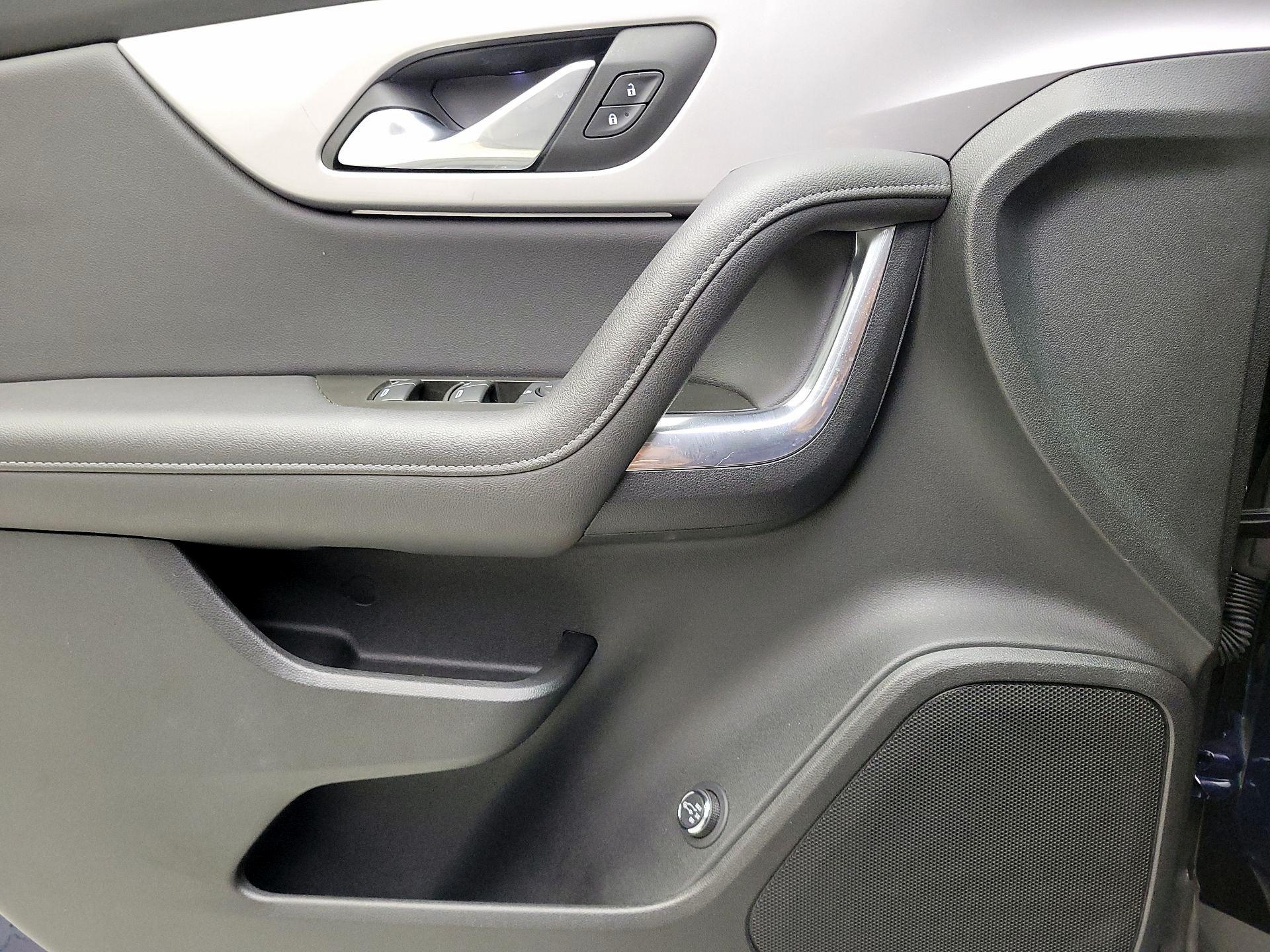 Thumbnail: 2022 Chevrolet Blazer - 12
