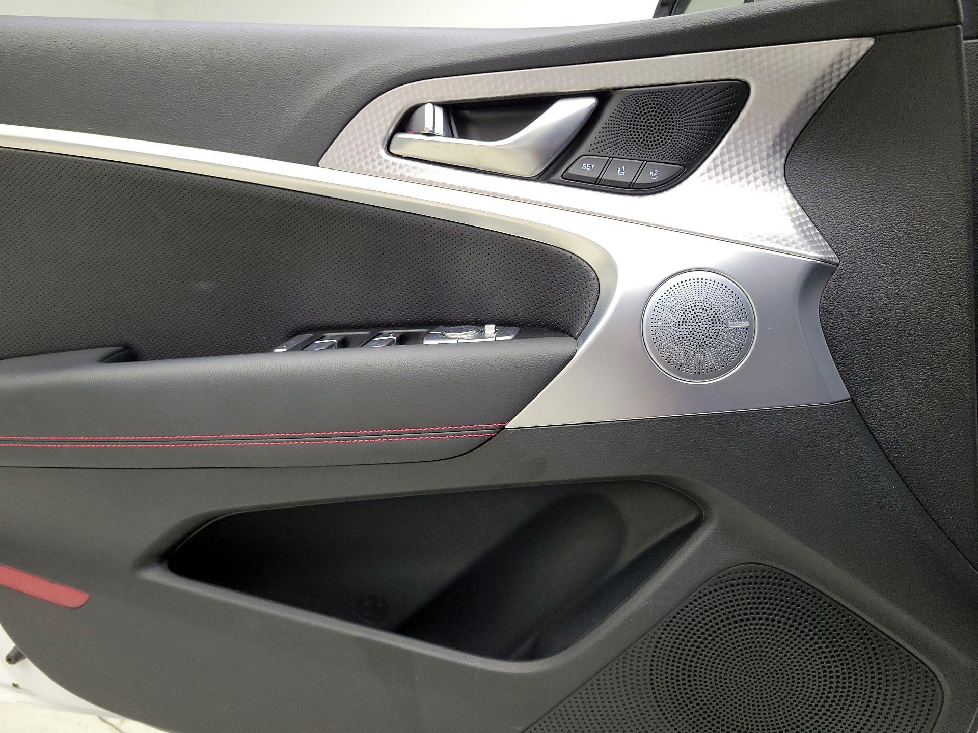 Thumbnail: 2023 Genesis G70 - 12
