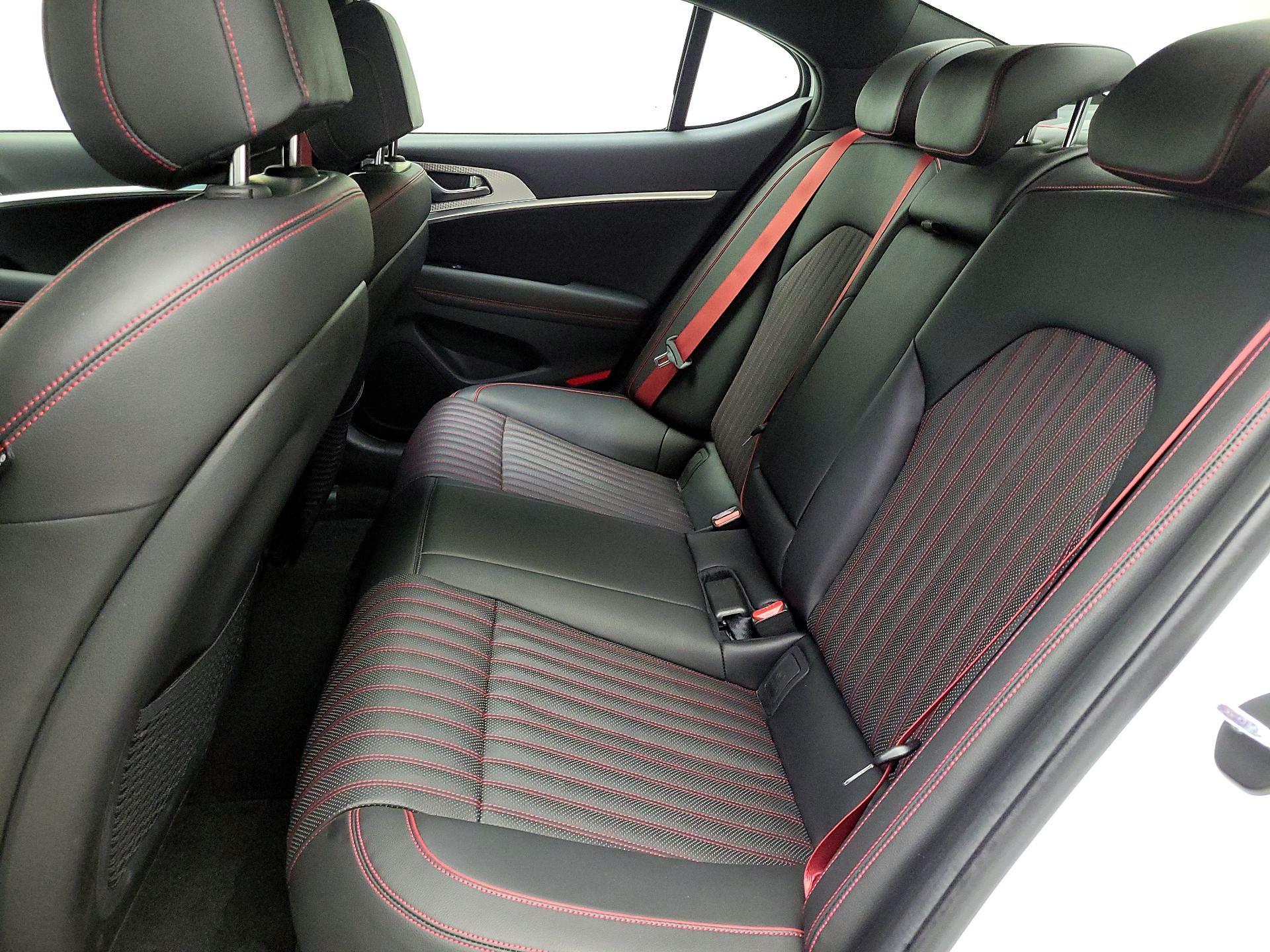 Thumbnail: 2023 Genesis G70 - 20