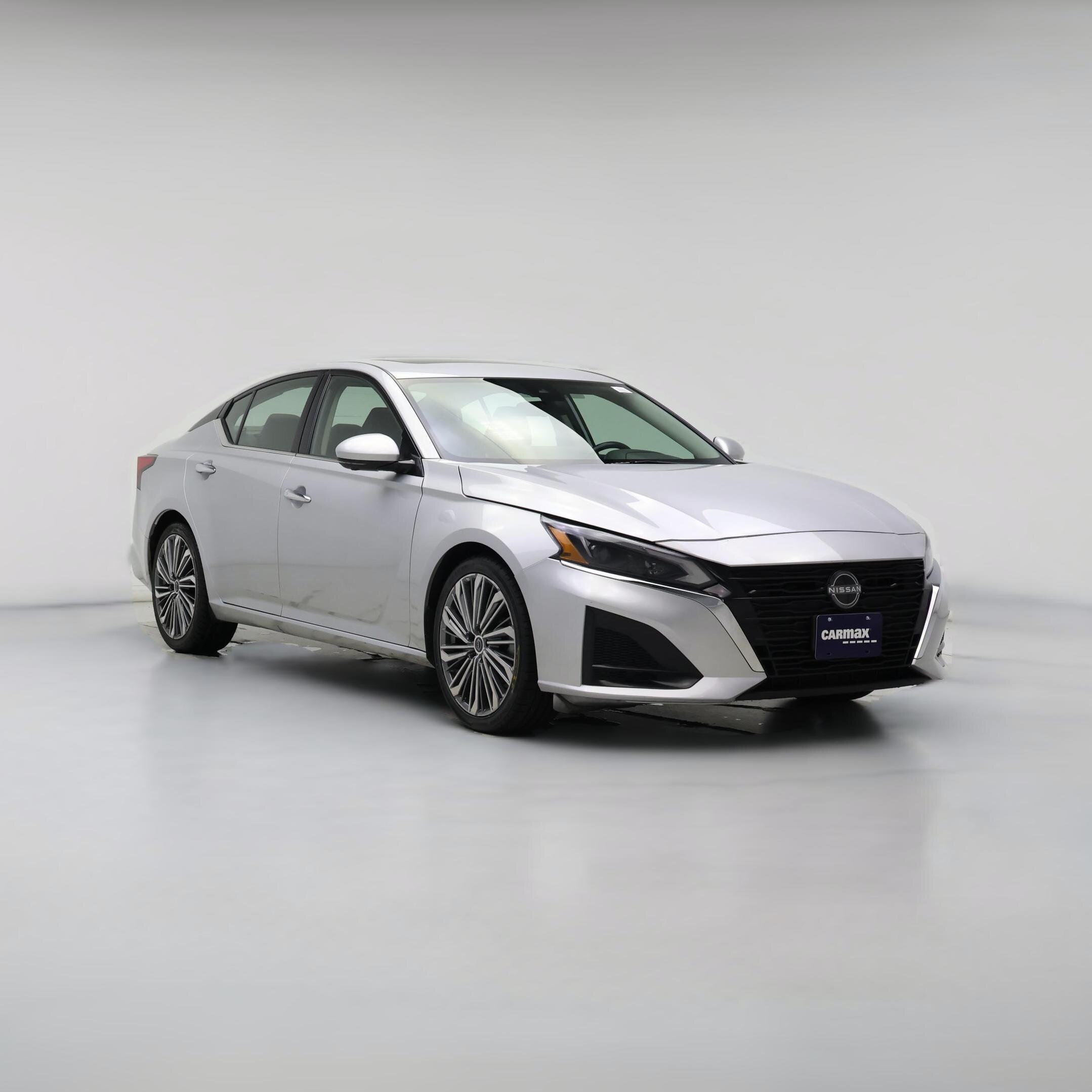Thumbnail: 2023 Nissan Altima - 1