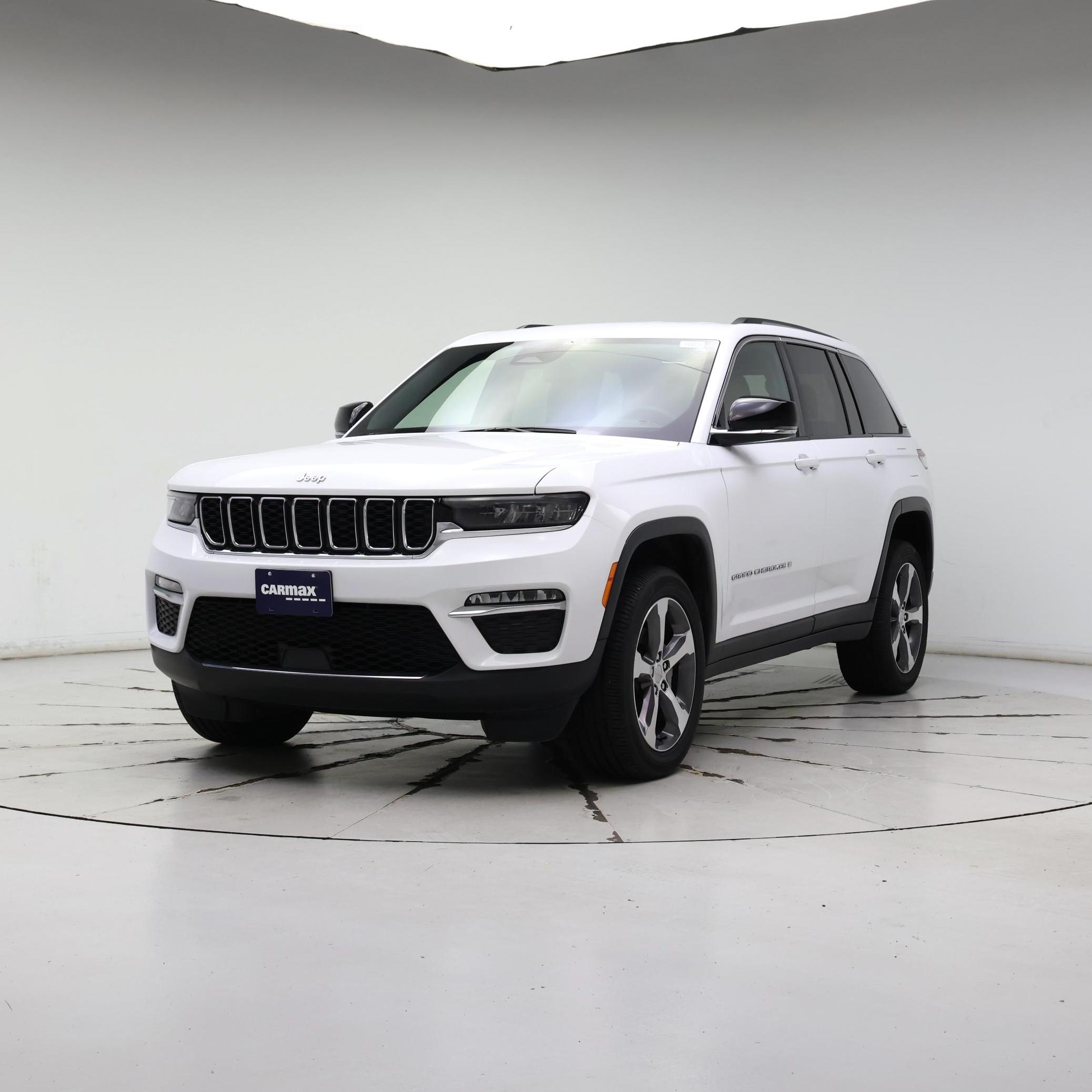 Thumbnail: 2023 Jeep Grand Cherokee - 4