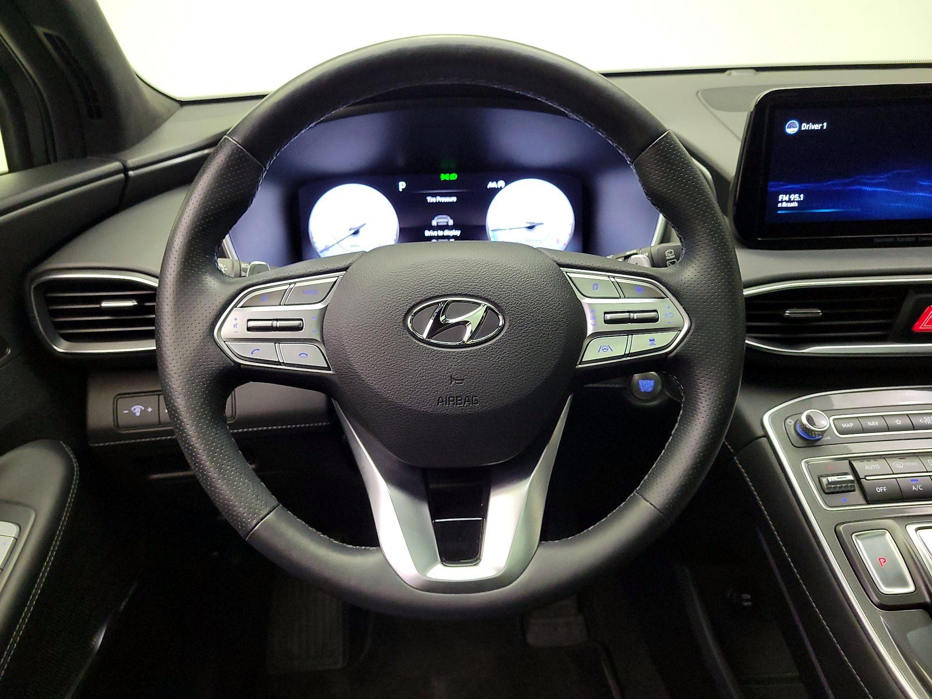 Thumbnail: 2022 Hyundai Santa Fe - 10