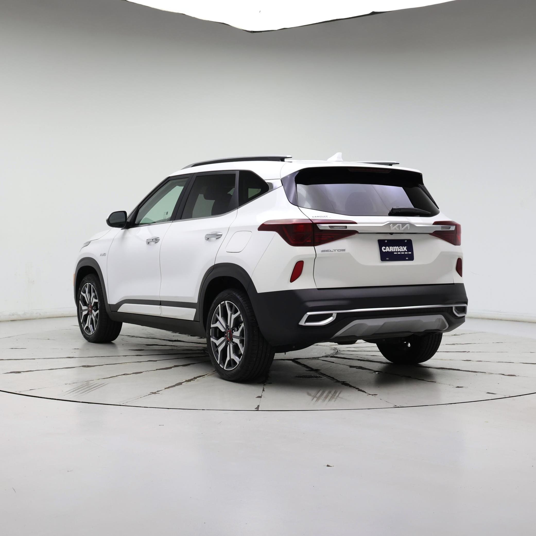Thumbnail: 2022 Kia Seltos - 2
