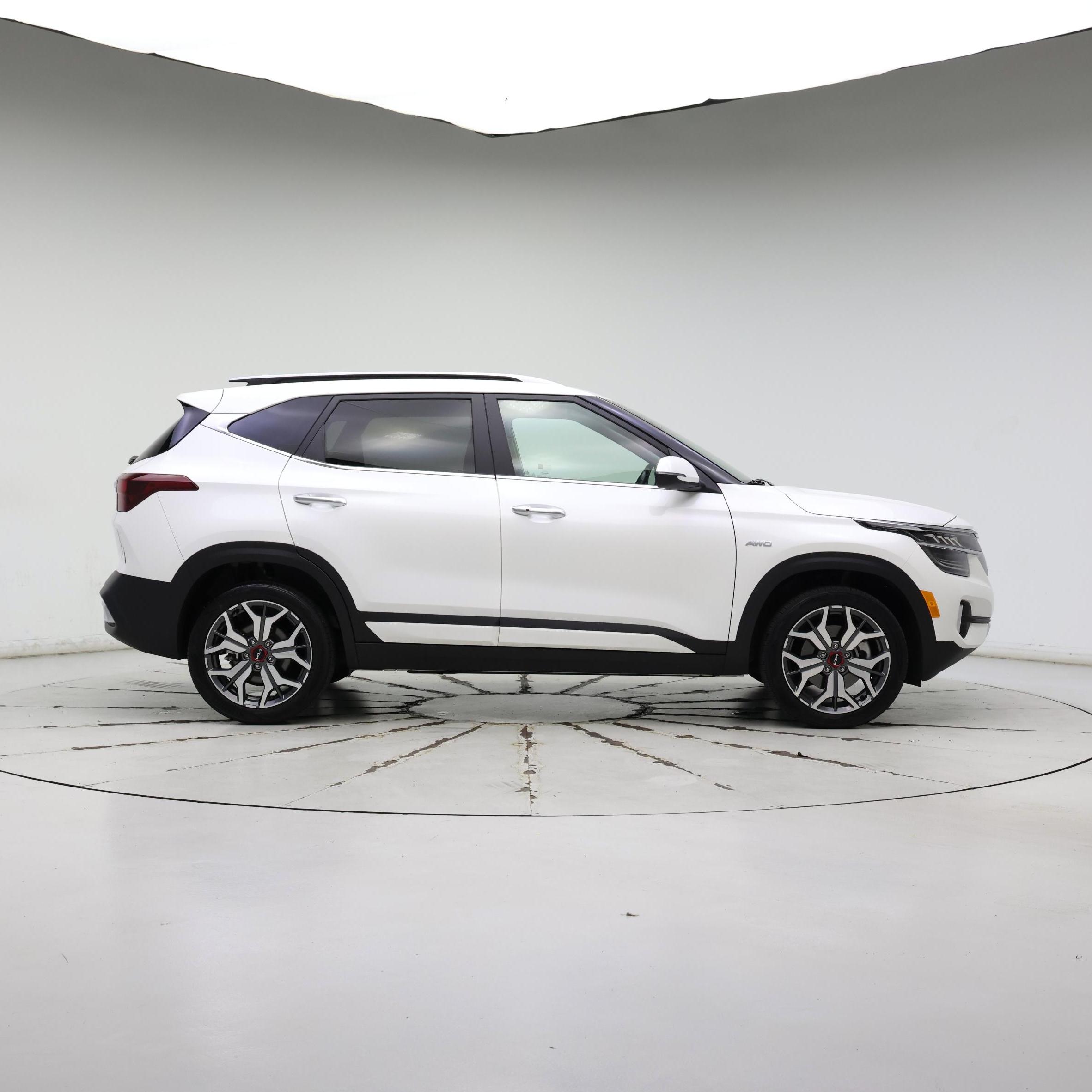 Thumbnail: 2022 Kia Seltos - 7