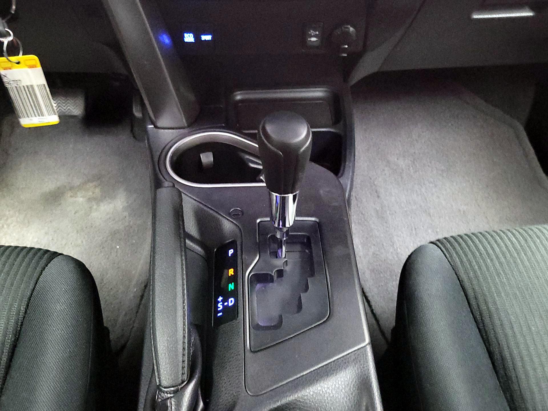Thumbnail: 2016 Toyota RAV4 - 17