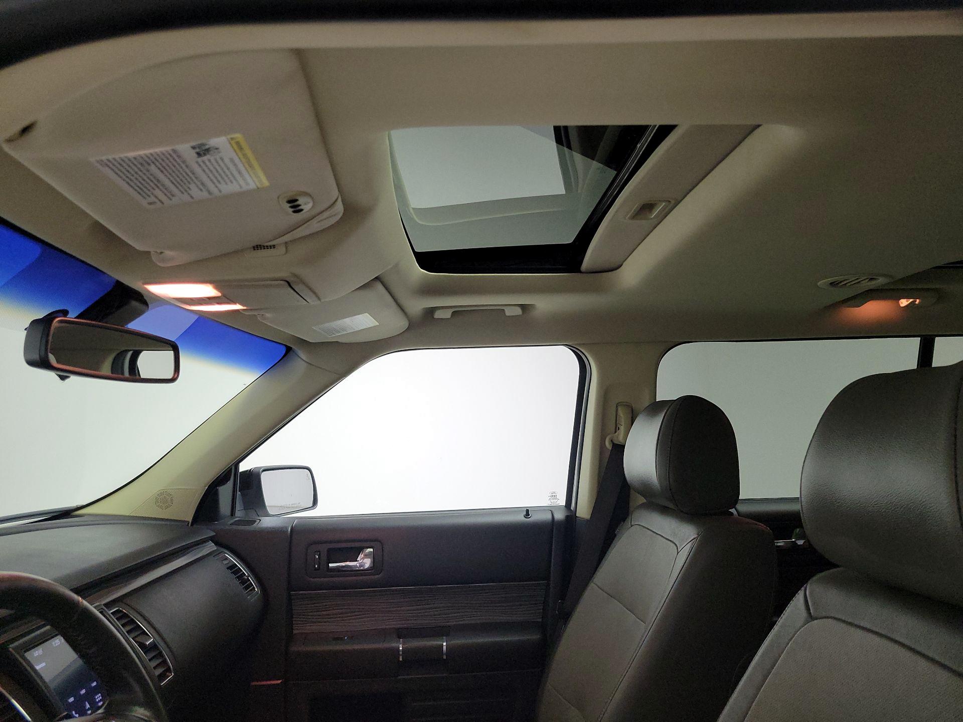 Thumbnail: 2016 Ford Flex - 20