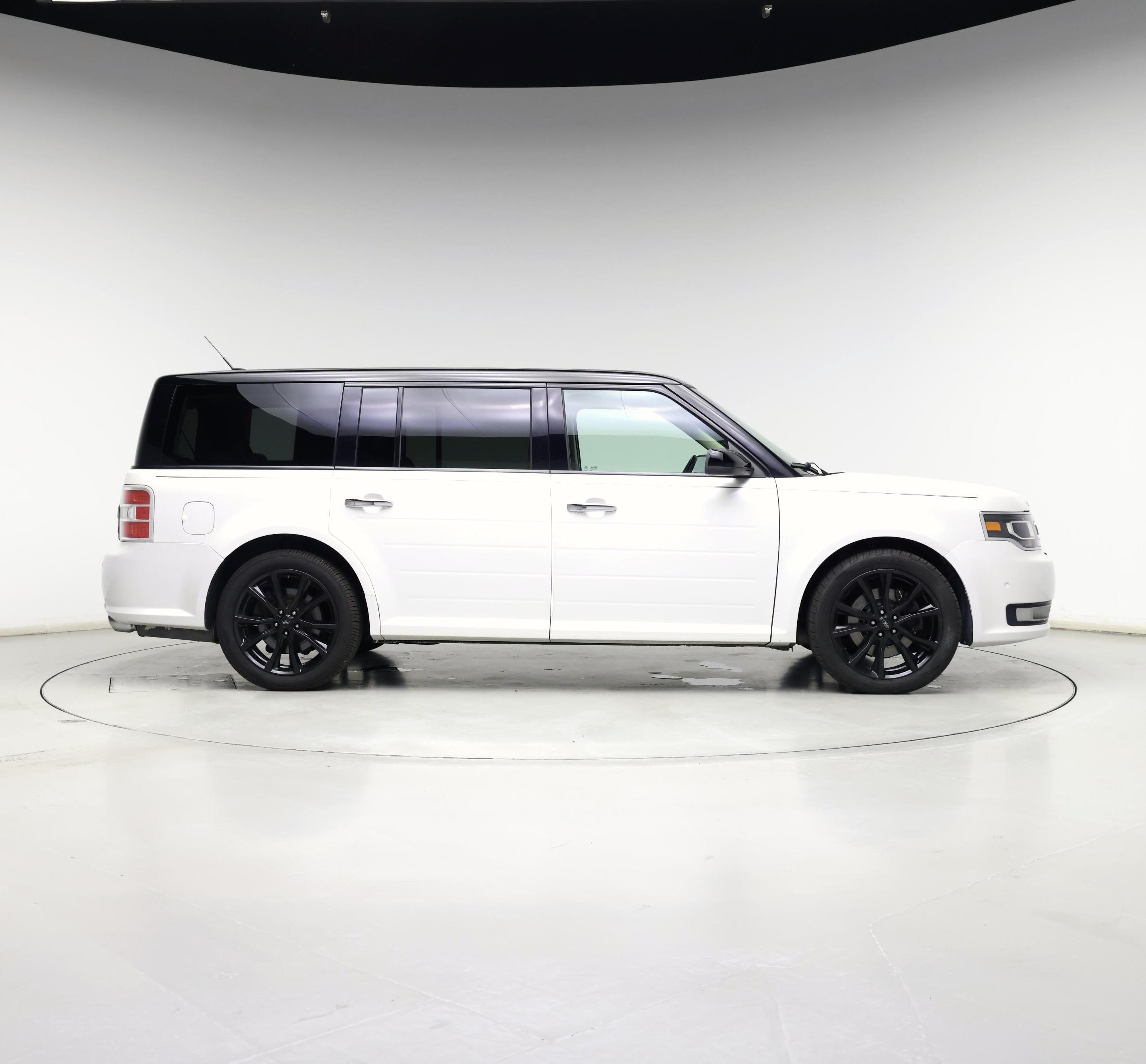 Thumbnail: 2016 Ford Flex - 7