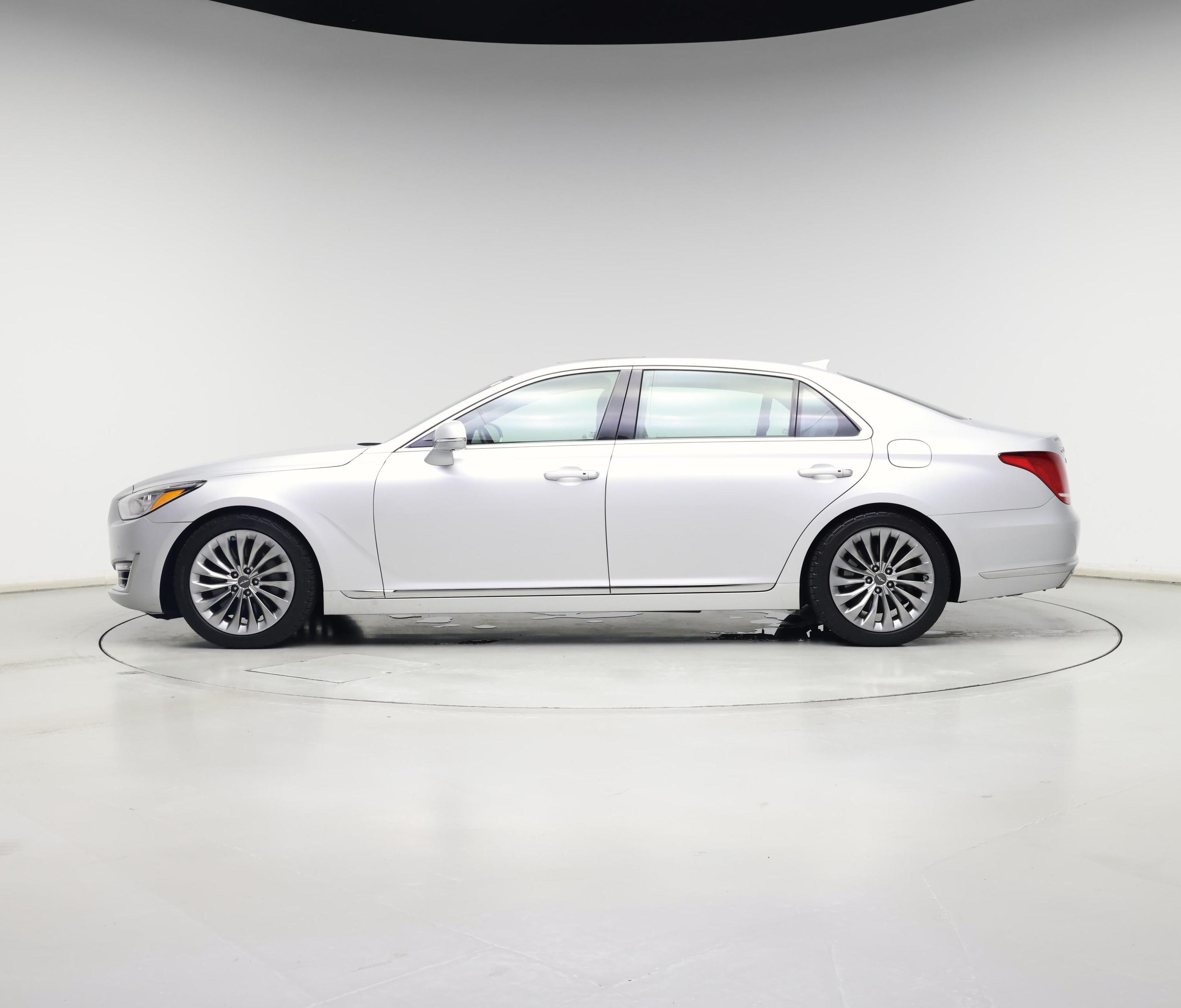 Thumbnail: 2018 Genesis G90 - 3