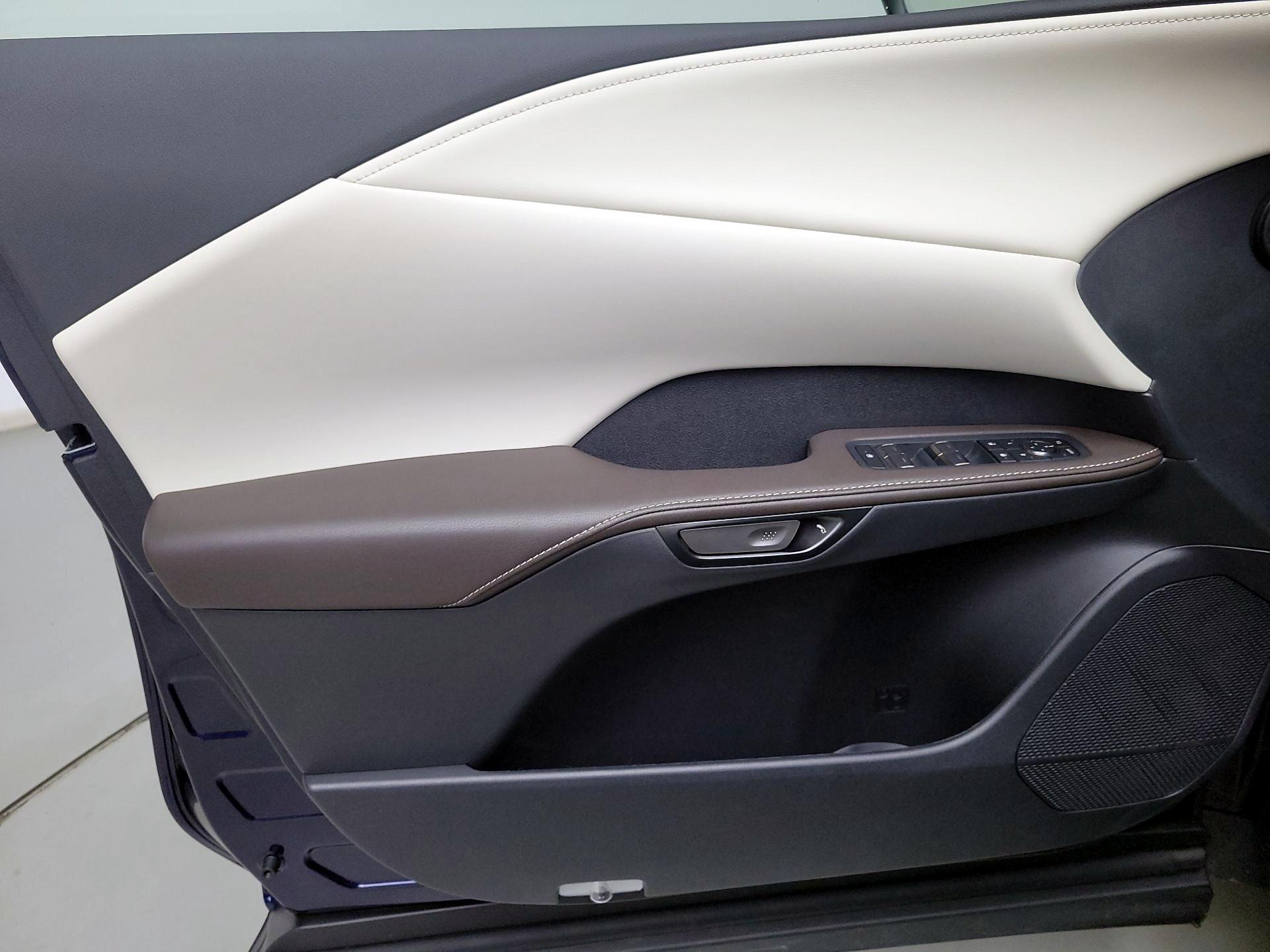 Thumbnail: 2024 Lexus RX - 12