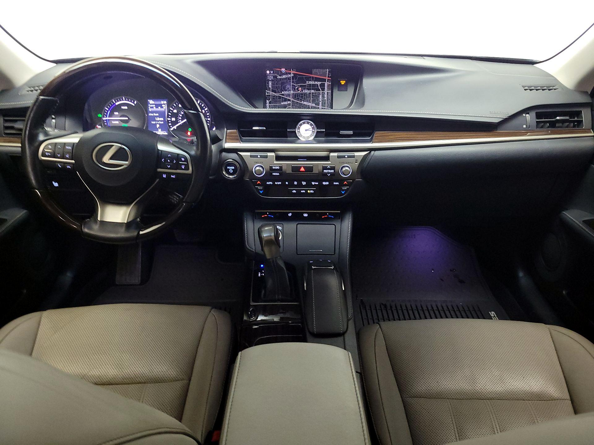 Thumbnail: 2017 Lexus ES - 9
