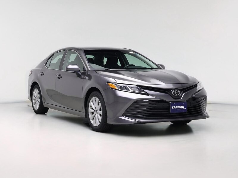 2018 Toyota Camry LE -
                  Schaumburg, IL