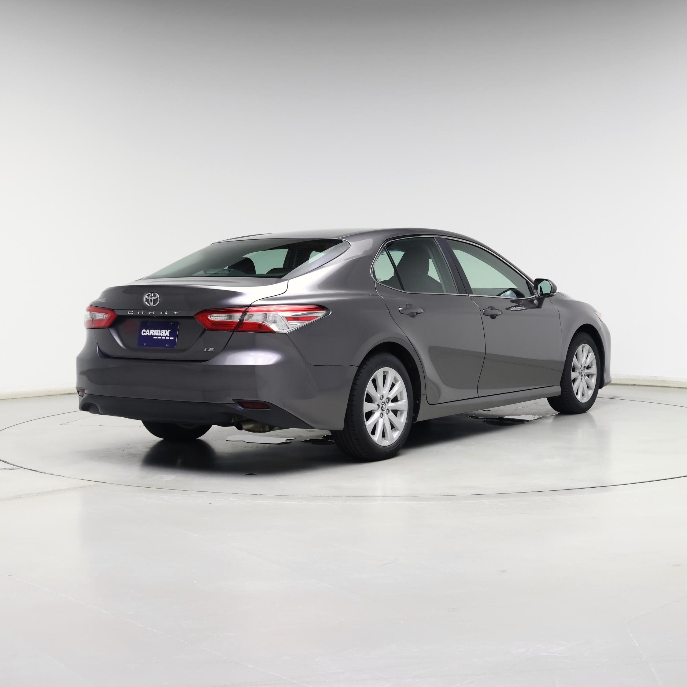 Thumbnail: 2018 Toyota Camry - 8